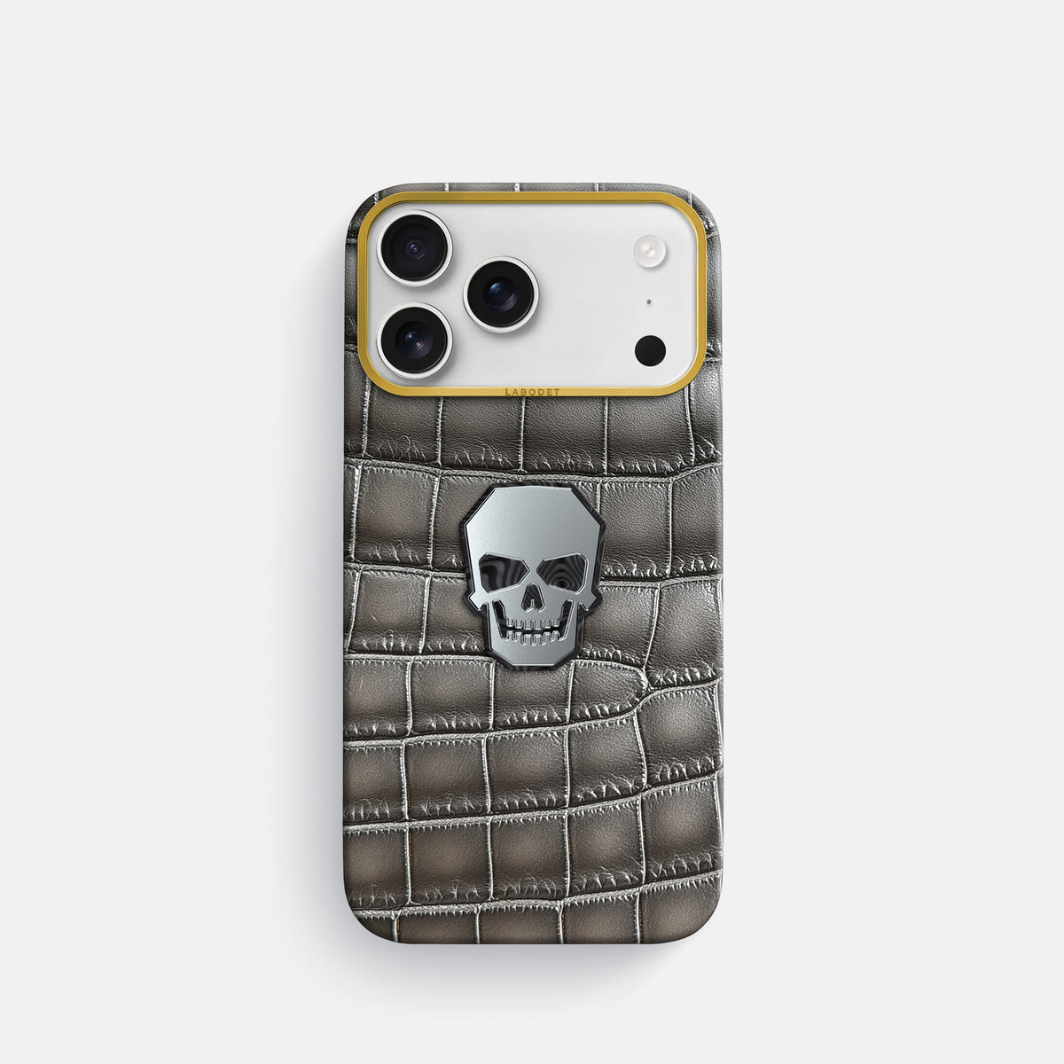 Classic Case With Titanium Skull For iPhone 17 Pro In Patina Alligator -1 | Grey-Gold