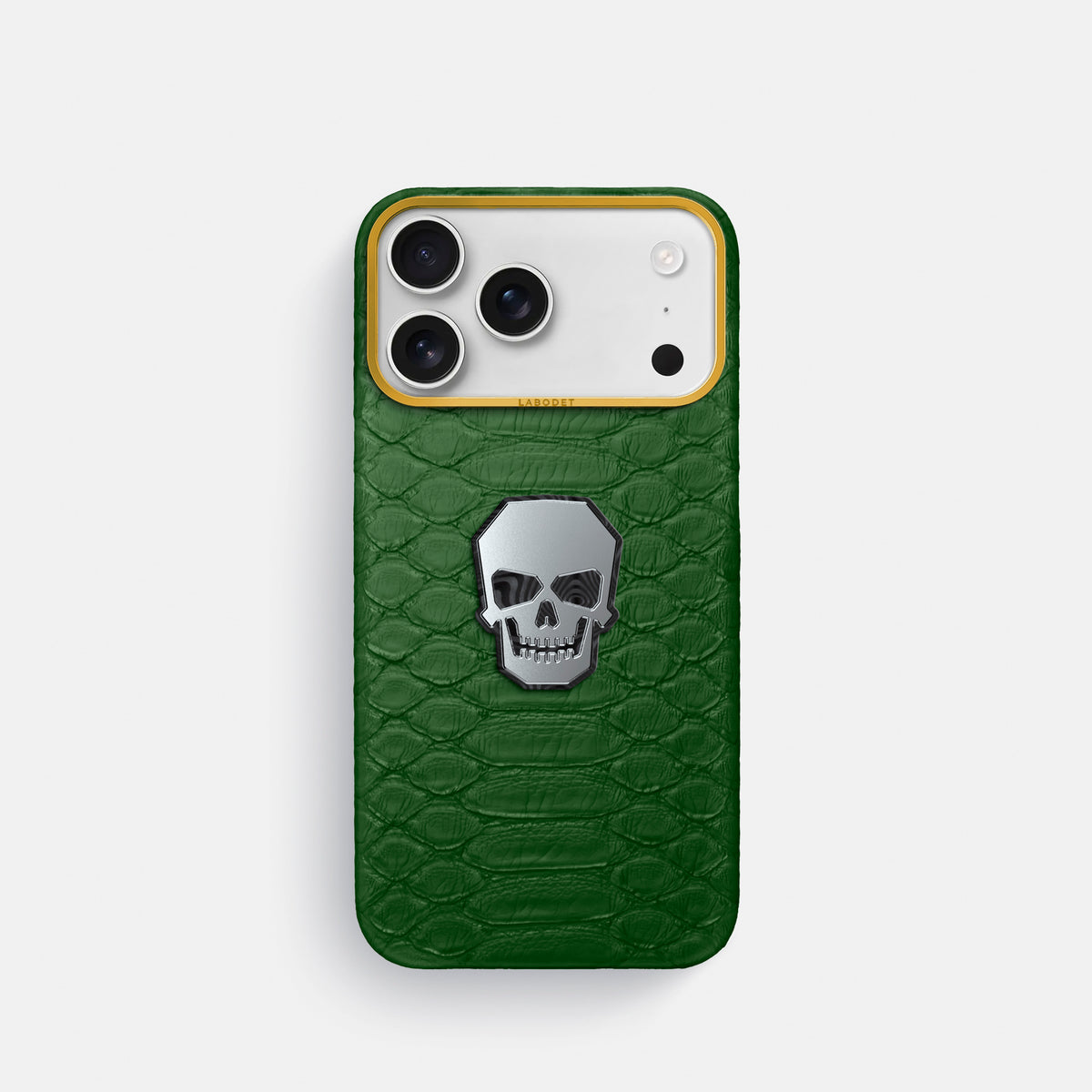 Classic Case With Titanium Skull For iPhone 17 Pro In Python -1 | Green-Gold