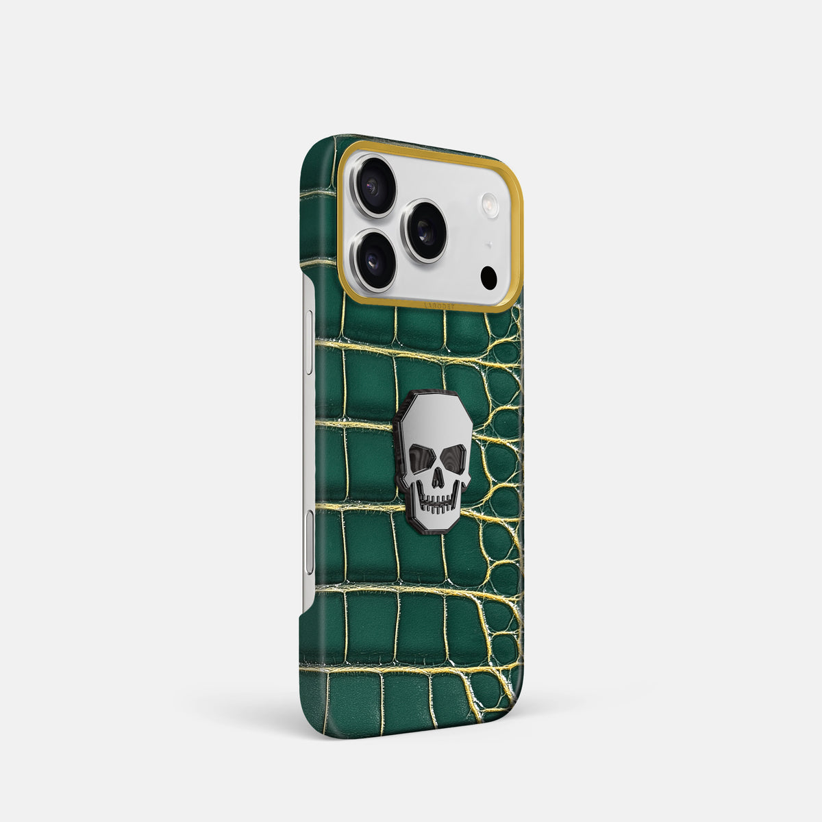 Classic Case With Titanium Skull For iPhone 18 Pro In Patina Alligator -2 | Cambridge-Gold