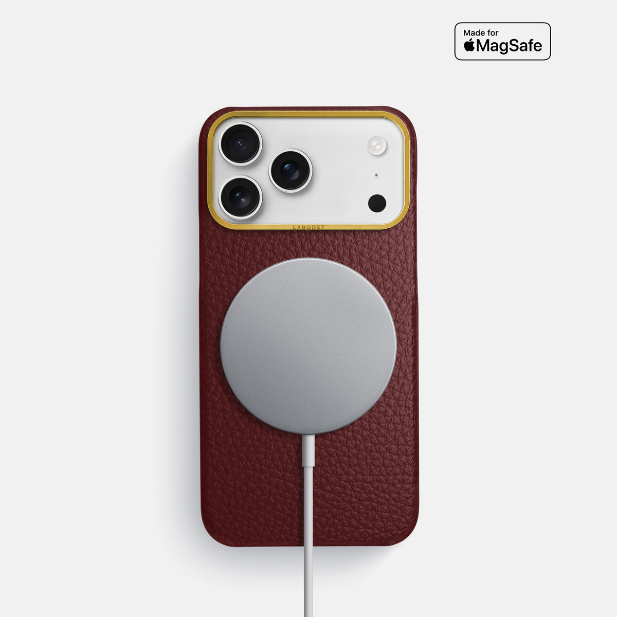 Classic Case For iPhone 17 Pro In Calf -5 | Bordeaux-Gold