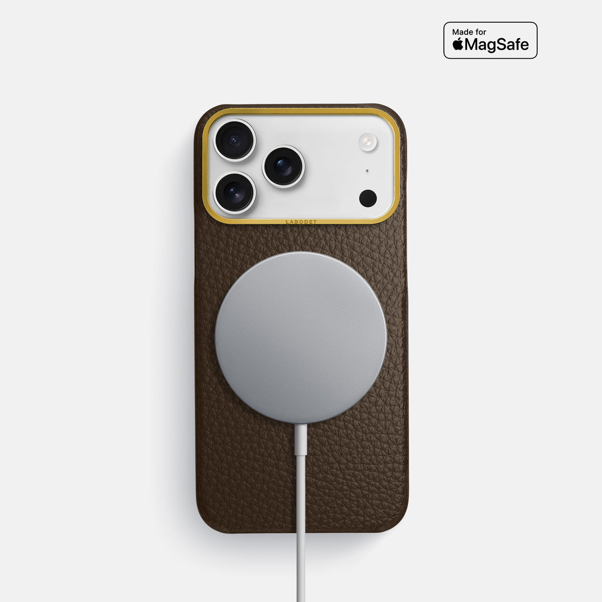 Classic Case For iPhone 17 Pro In Calf -5 | Dark-Brown-Gold