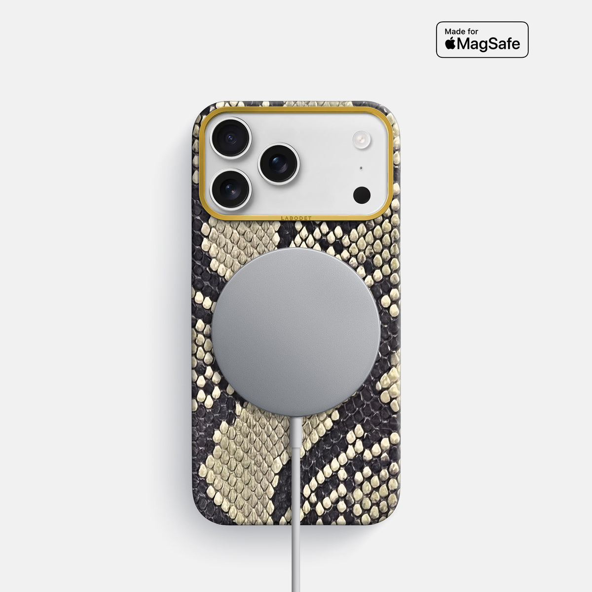 Classic Case For iPhone 17 Pro In Deluxe Python -5 | Savannah-Gold