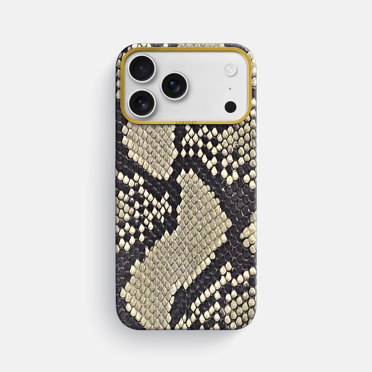 Classic Case For iPhone 17 Pro Max In Deluxe Python -1 | Savannah-Gold