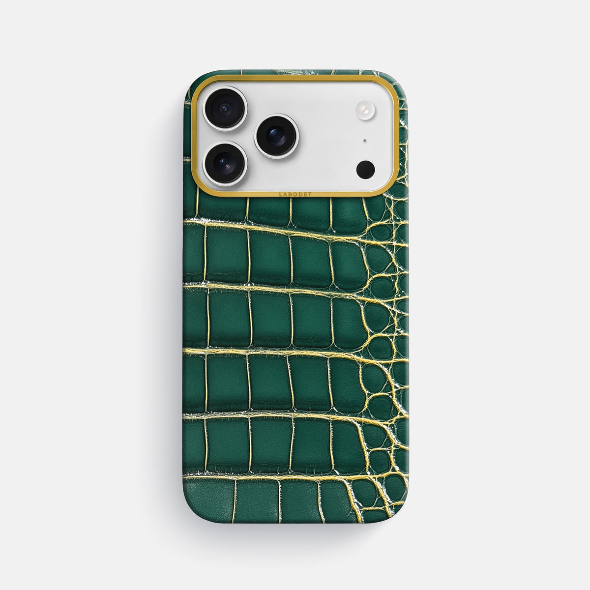 Classic Case For iPhone 17 Pro Max In Patina Alligator -1 | Cambridge-Gold