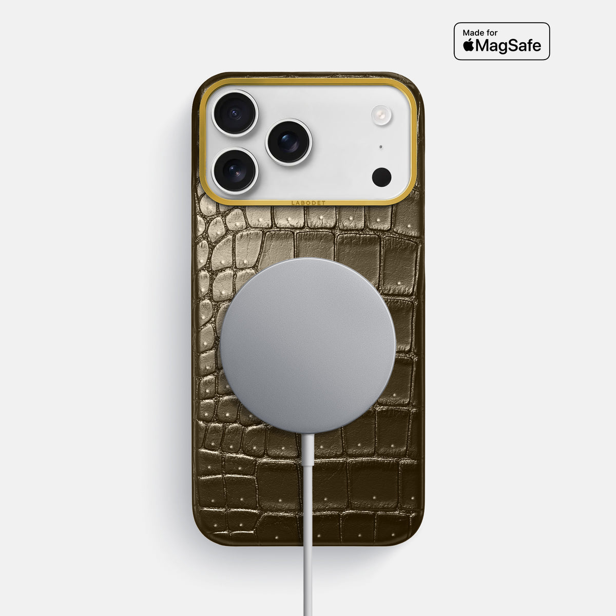 Classic Case For iPhone 17 Pro Max In Porosus Crocodile -5 | Bronze-Gold