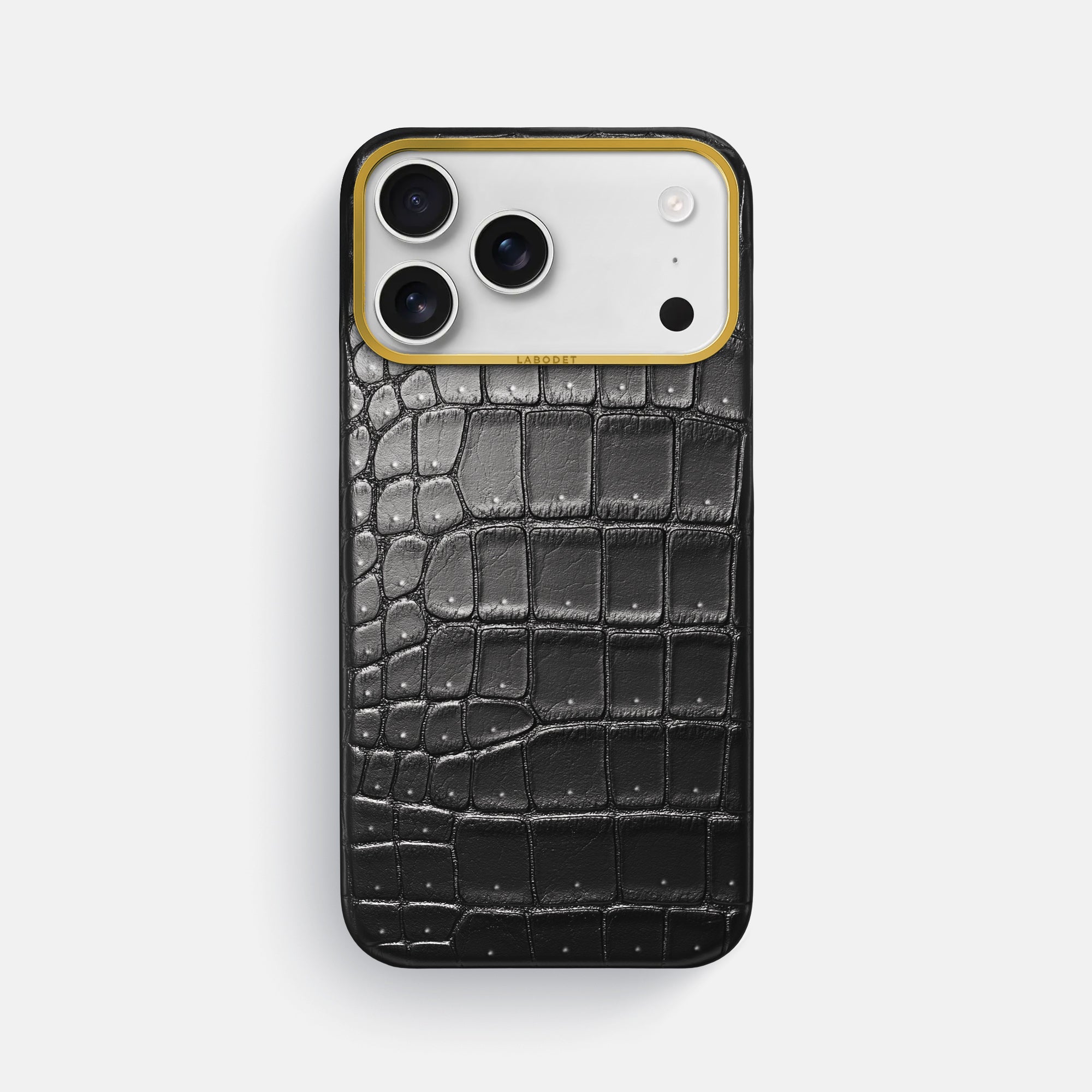 Classic Case For iPhone 17 Pro Max In Porosus Crocodile · Labodet