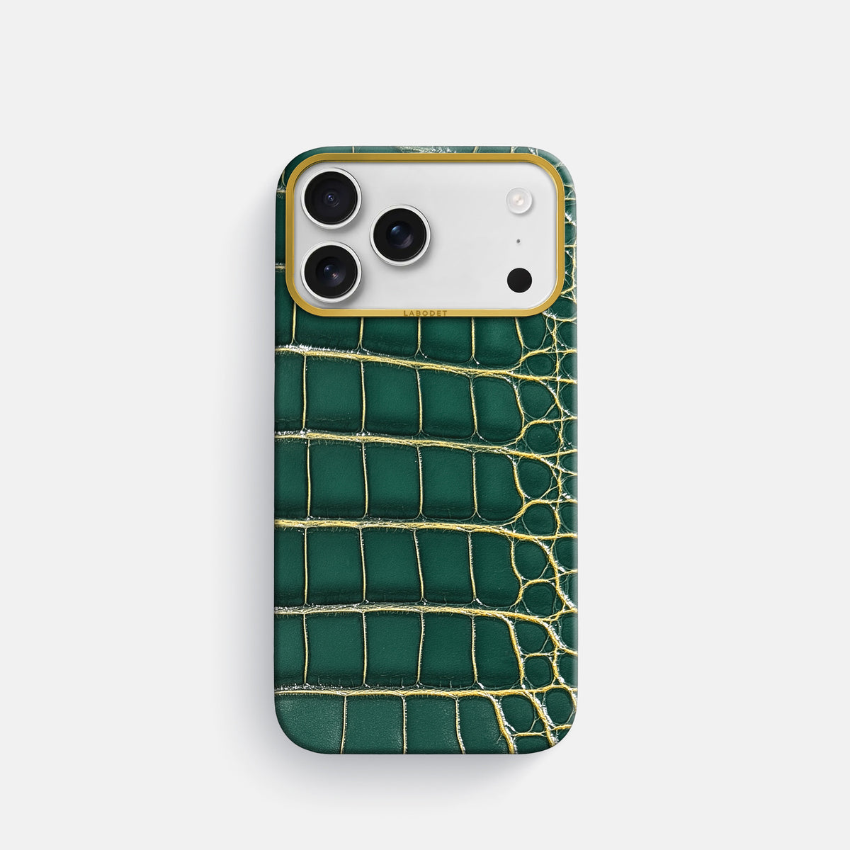 Classic Case For iPhone 17 Pro In Patina Alligator -1 | Cambridge-Gold