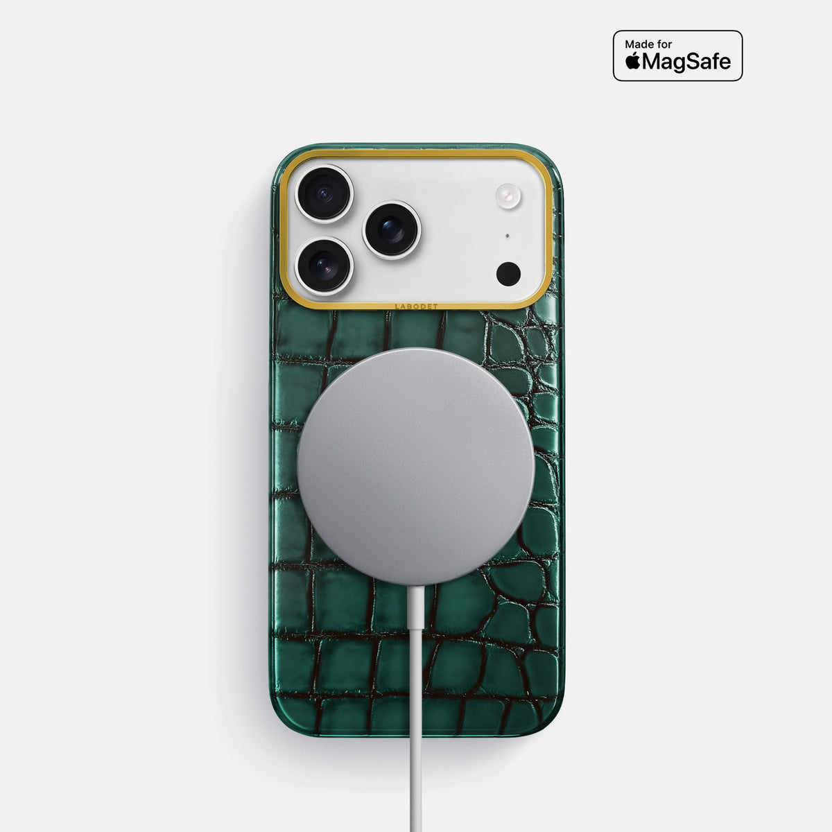 Classic Case For iPhone 17 Pro In Patina Alligator -5 | Green-Gold