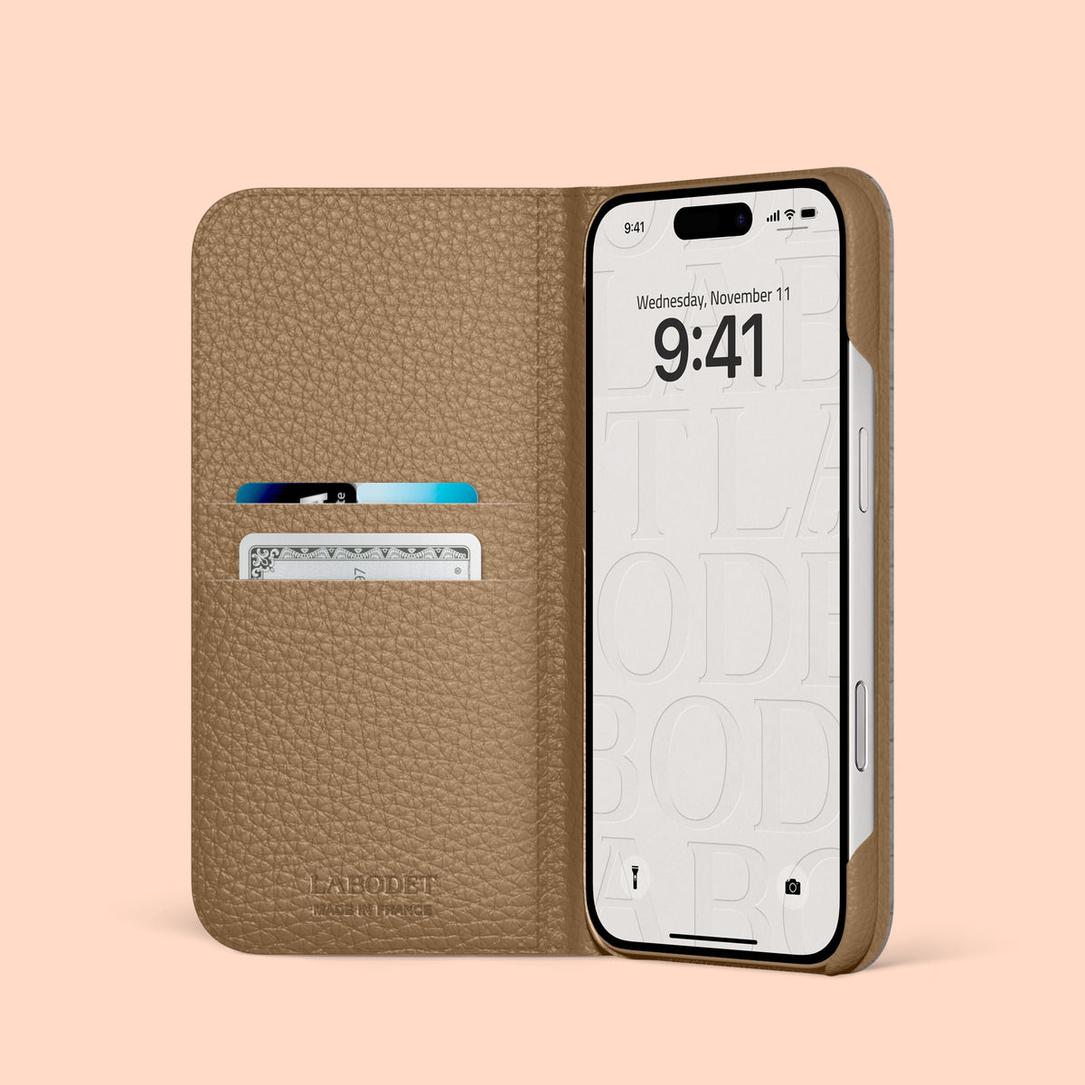 Nubuck-Cacao iPhone 17 Pro Folio Case 1/1 Alligator with Black Metal -2 | Nubuck-Cacao-Black