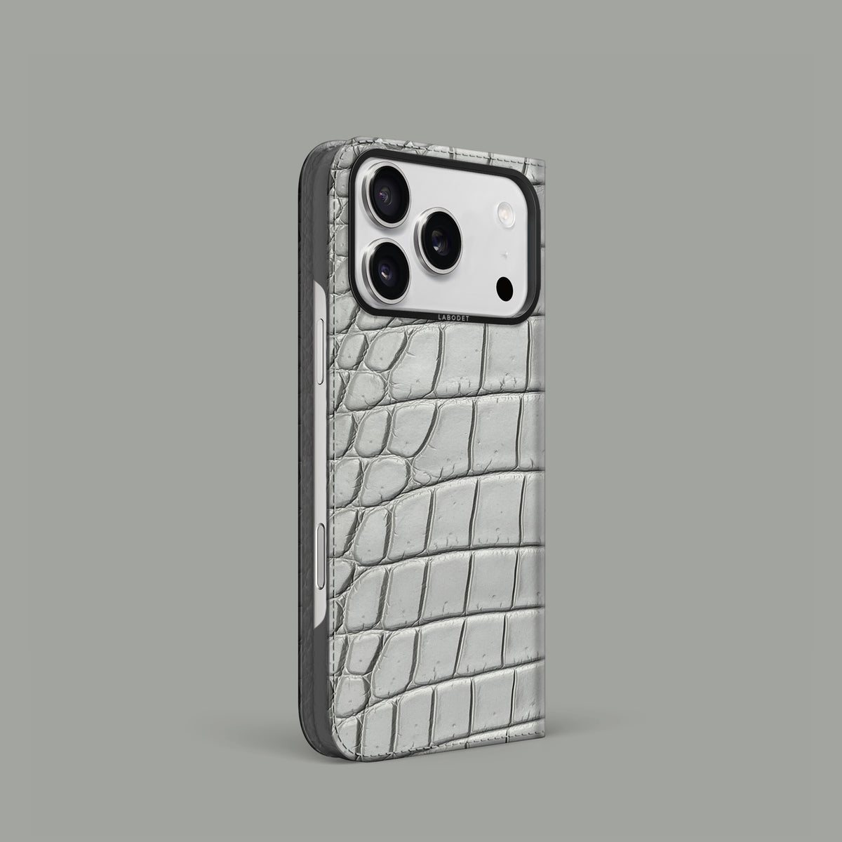 Grey-Mouse iPhone 17 Pro Folio Case 1/1 Alligator with Black Metal -1 | Grey-Mouse-Black