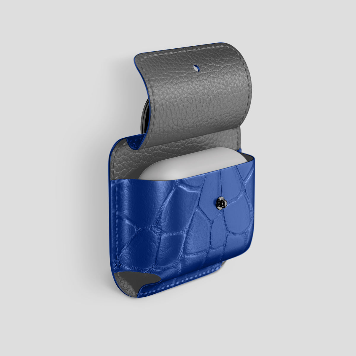 Royal Blue AirPods (4th gen) Pouch In Alligator with Black Metal -3 | Royal-Blue-Black