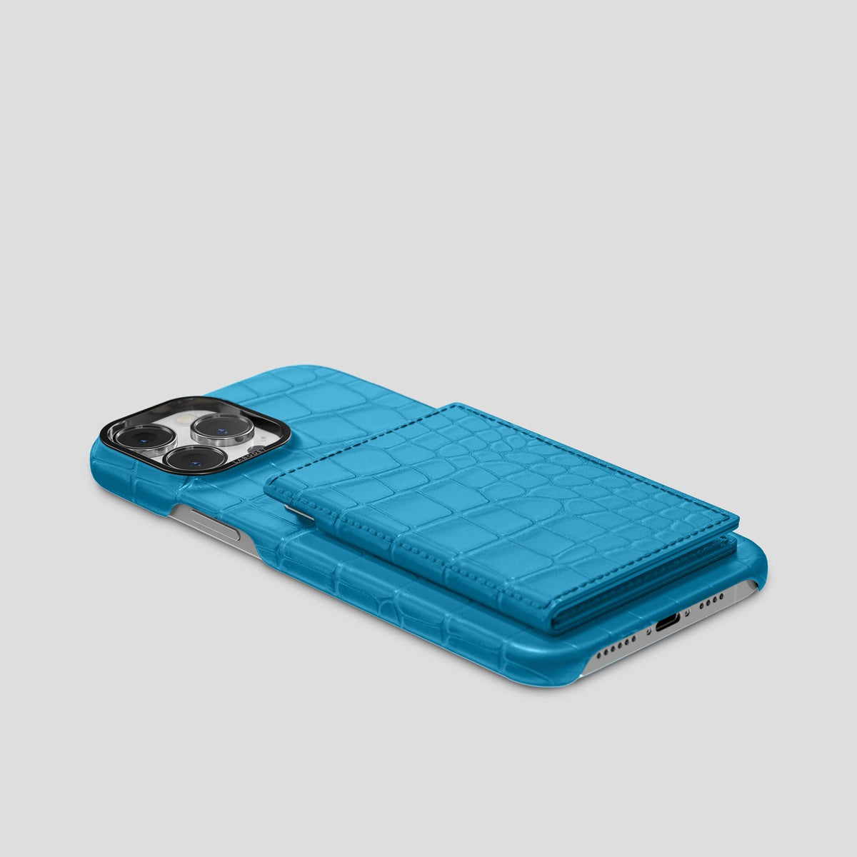 Curaçao-Blue iPhone 15 Pro Bi-Fold Case Alligator with Black Metal -4 | Curaçao-Blue-Black