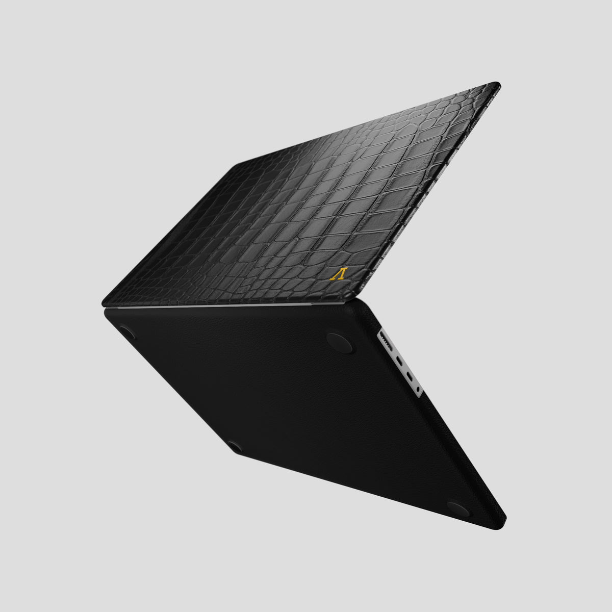Black Case MacBook Pro 16-inch In Alligator with Gold -4 | Black-Gold