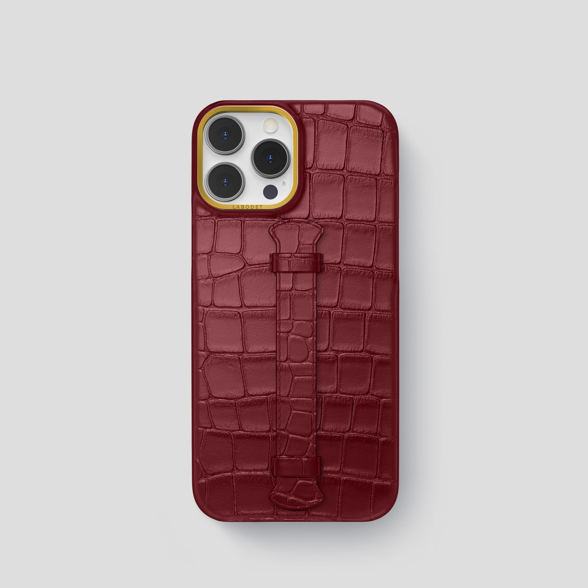 Burgundy iPhone 15 Pro Centre Handle Case In Alligator with Gold Metal -1 | Burgundy-Gold