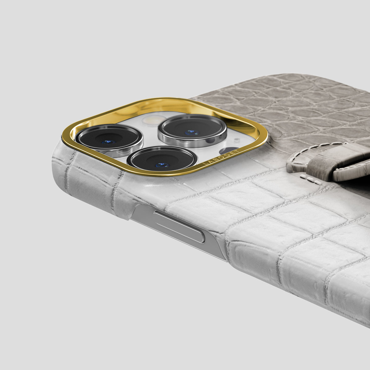 Grey iPhone 15 Pro Center Handle Himalayan Crocodile with Gold Metal -5 | Grey-Gold