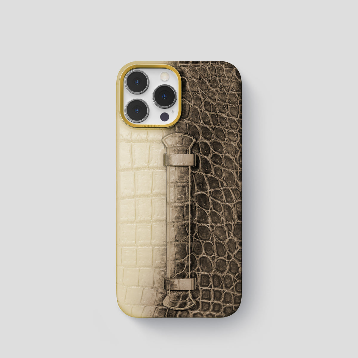 Natural iPhone 15 Pro Center Handle Himalayan Crocodile with Gold Metal -1 | Natural-Gold