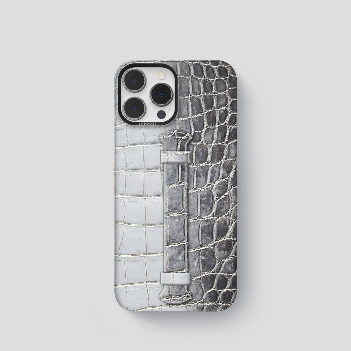 Silver iPhone 15 Pro Center Handle Himalayan Crocodile with Black Metal -1 | Silver-Black