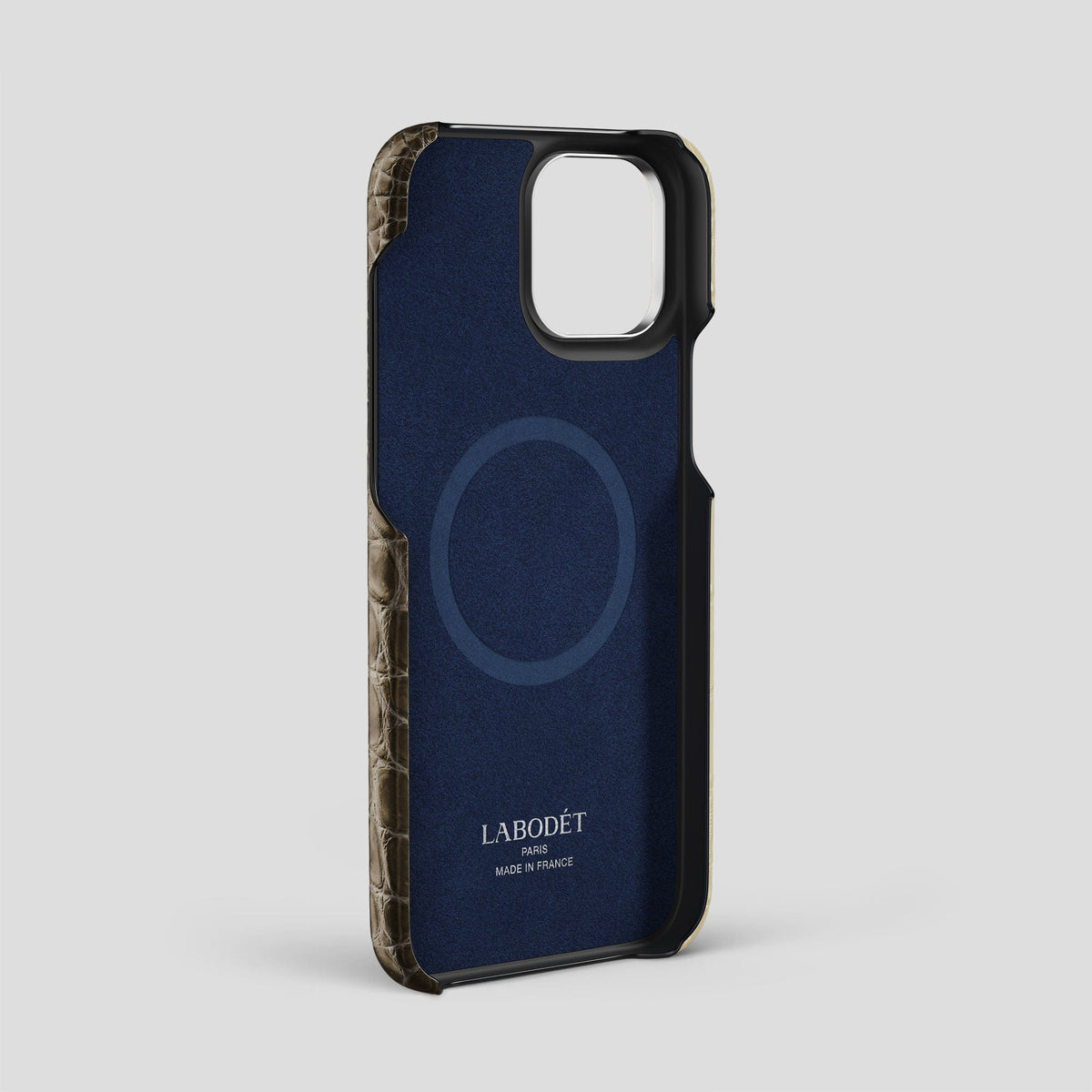 Natural iPhone 15 Pro Max Central Handle Case Himalayan Crocodile with Steel Metal -4 | Natural-Steel