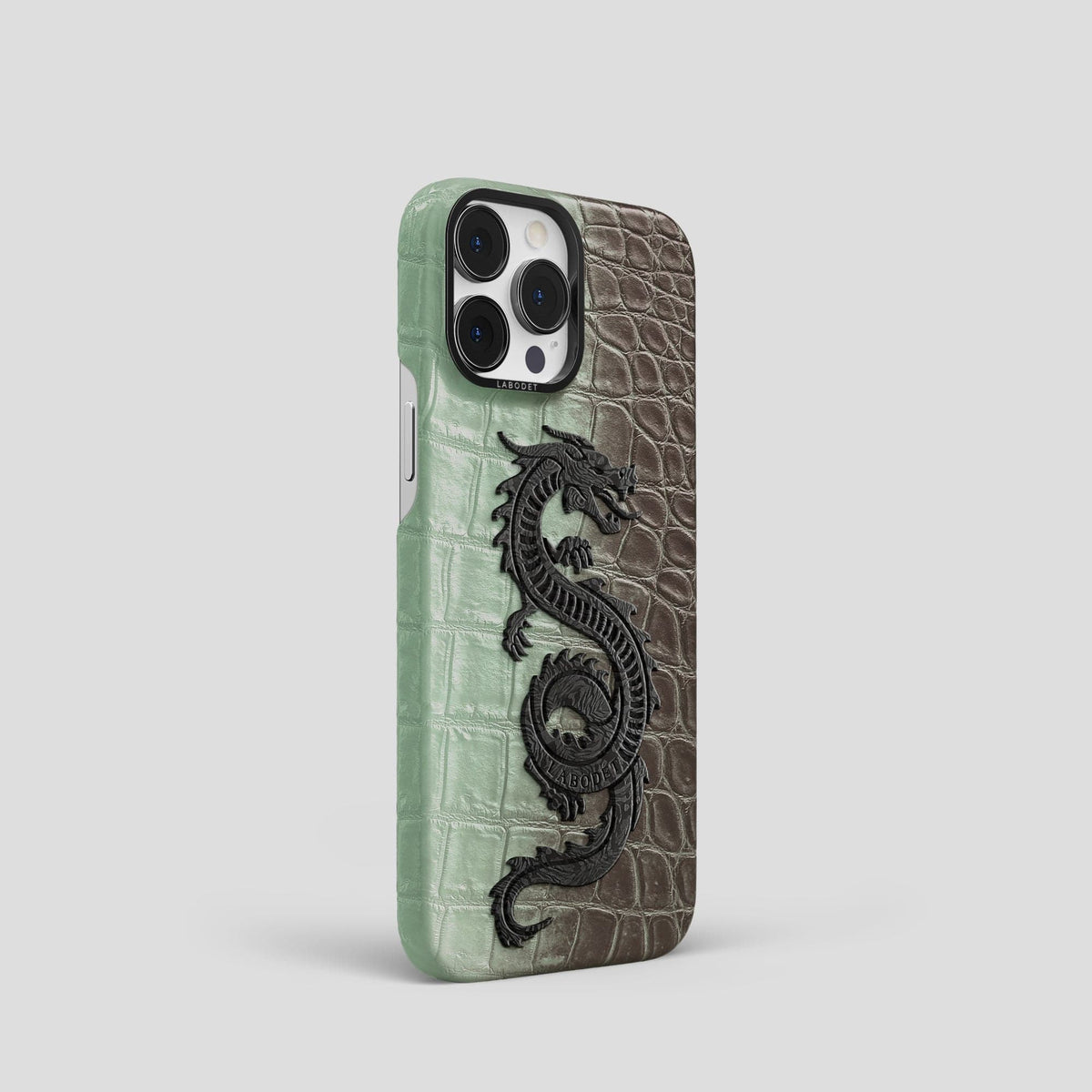 Pistachio iPhone 15 Pro Himalaya Classic Case with Black Metal -2 | Pistachio-Black