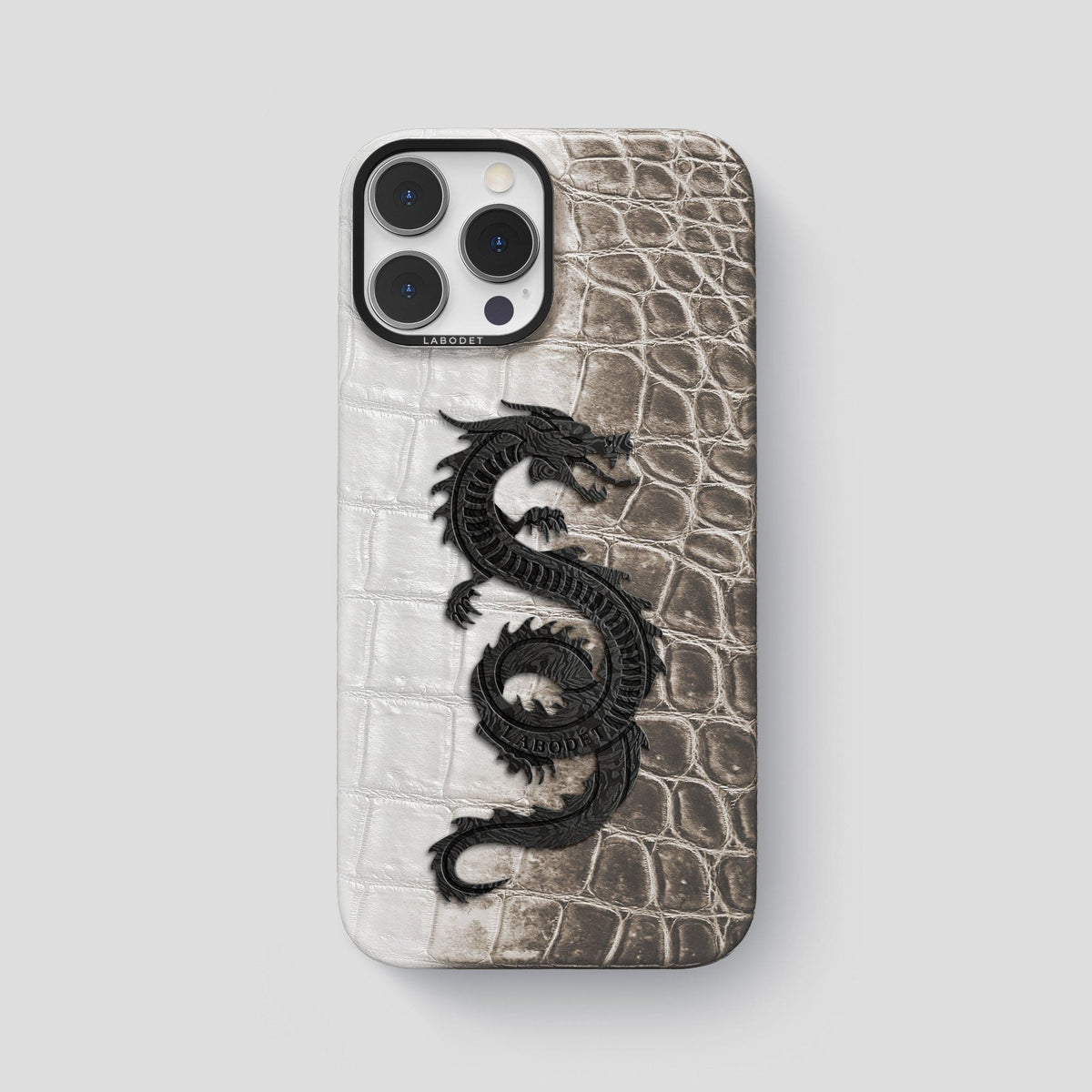 Dark iPhone 14 Pro Max Himalaya Classic Case with Black Metal -1 | Dark-Black