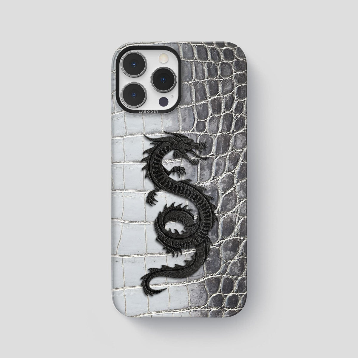 Silver iPhone 14 Pro Max Himalaya Classic Case with Black Metal -1 | Silver-Black