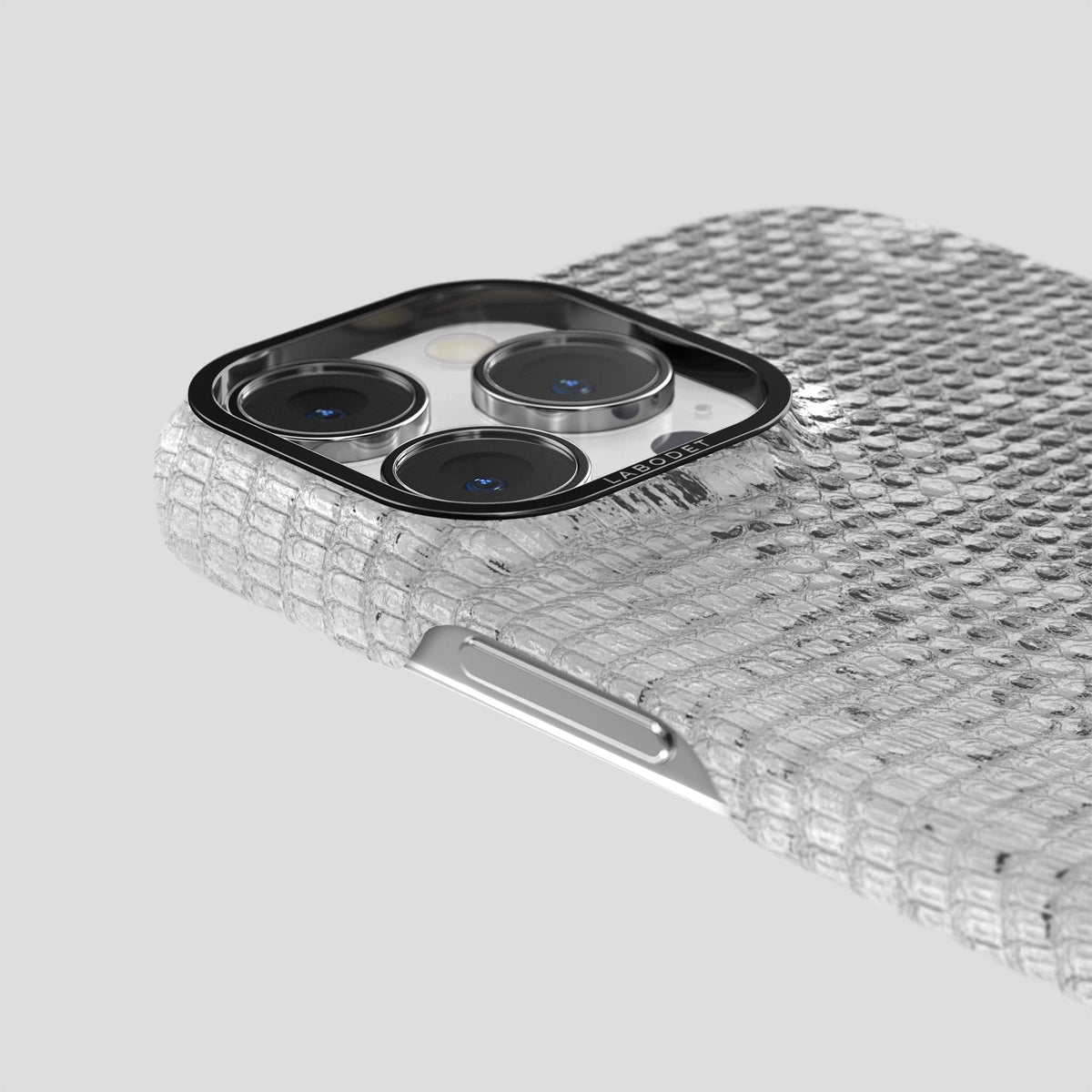 Light iPhone 14 Pro Himalayan Lizard Classic Case with Black Metal -6 | Light-Black