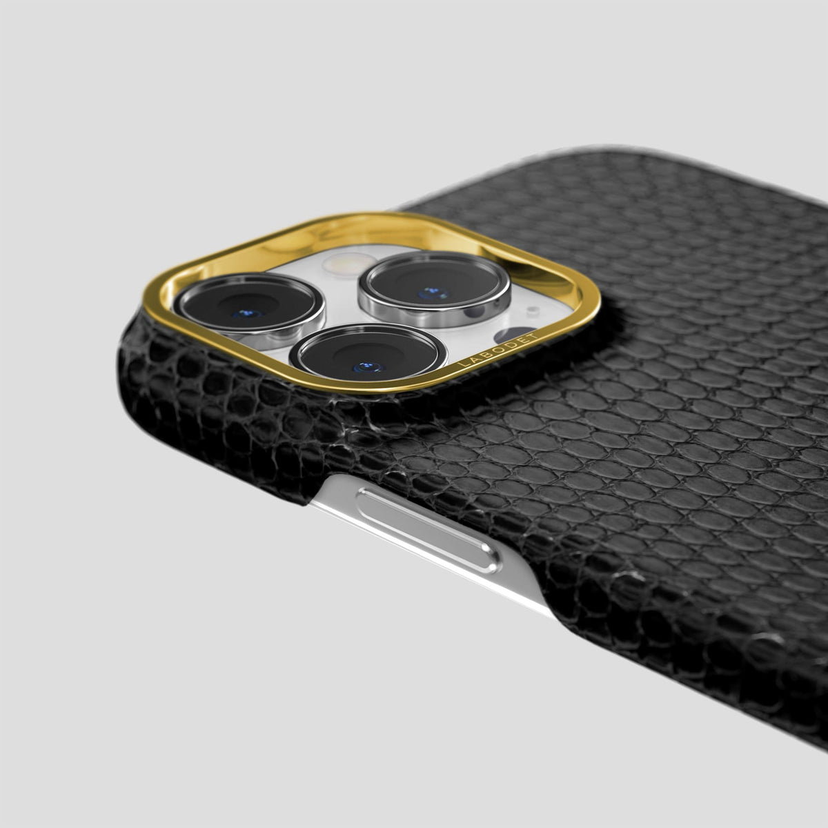 Black iPhone 14 Pro Classic Case with Gold Metal -6 | Black-Gold