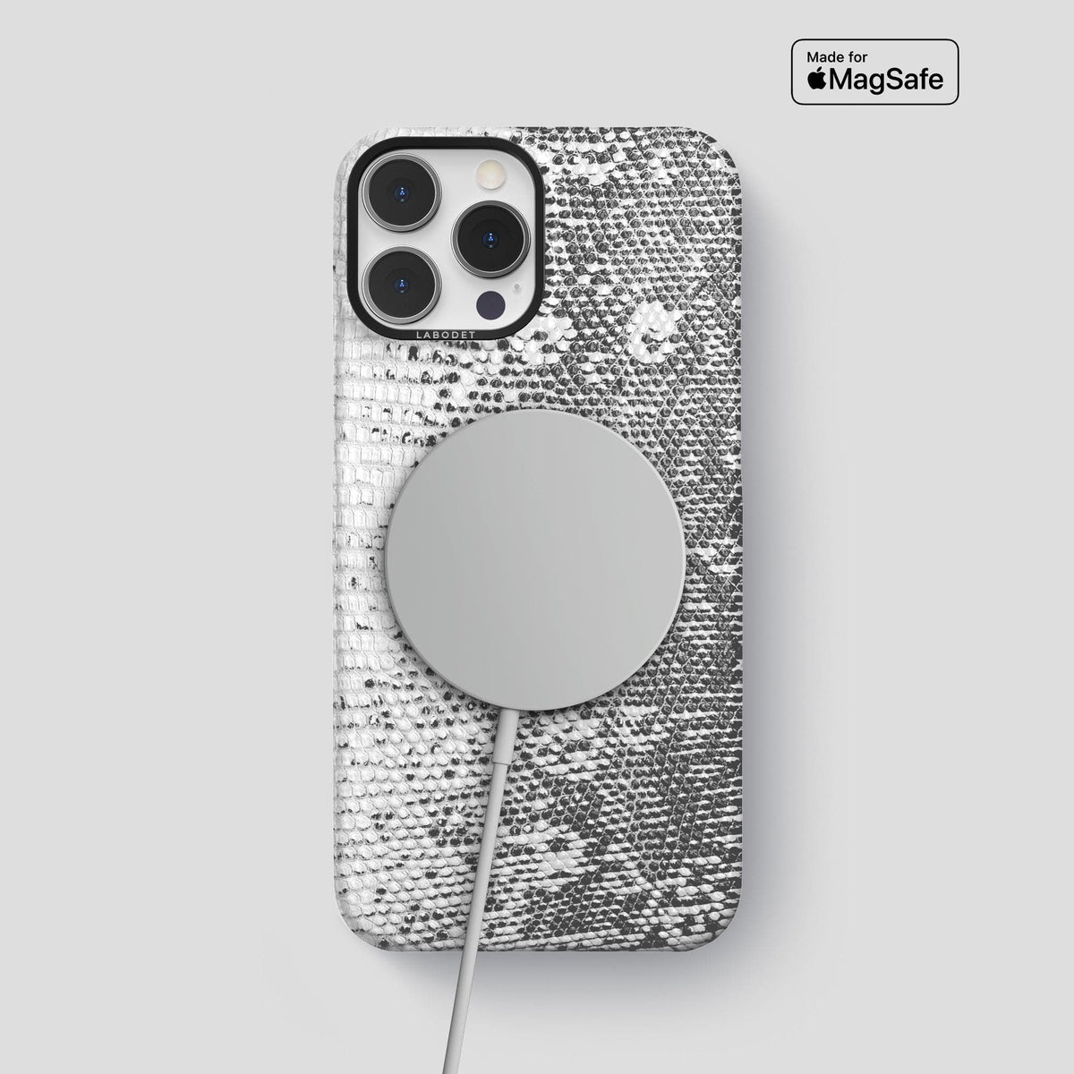 Light iPhone 14 Pro Max Himalayan Lizard Classic Case with Black Metal -5 | Light-Black
