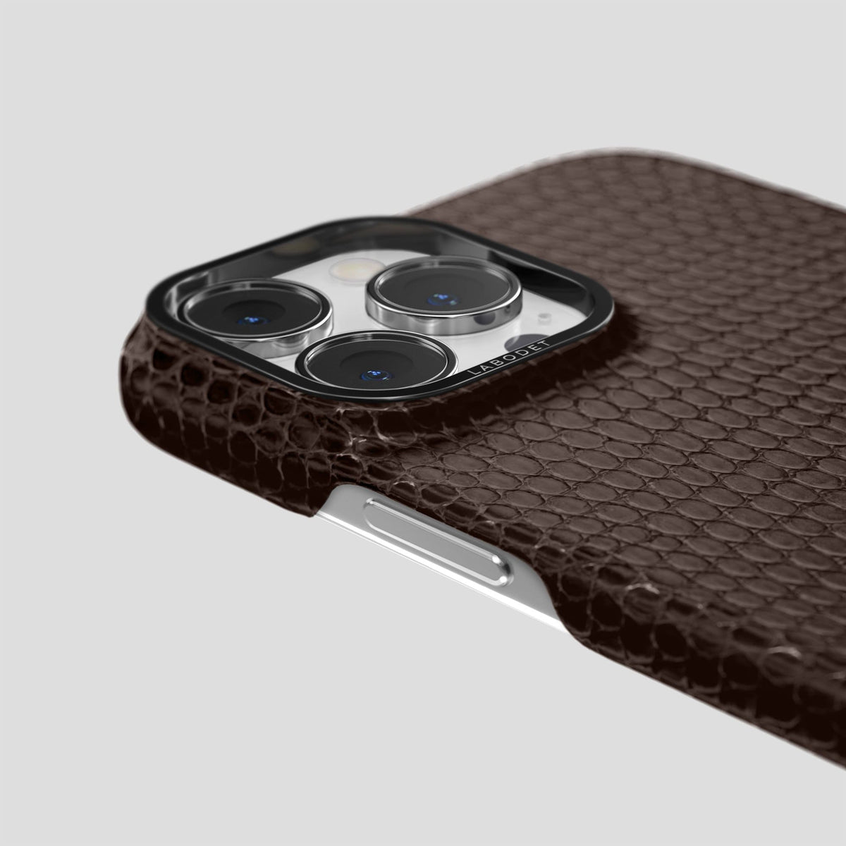 Brown iPhone 14 Pro Max Classic Case with Black Metal -6 | Brown-Black