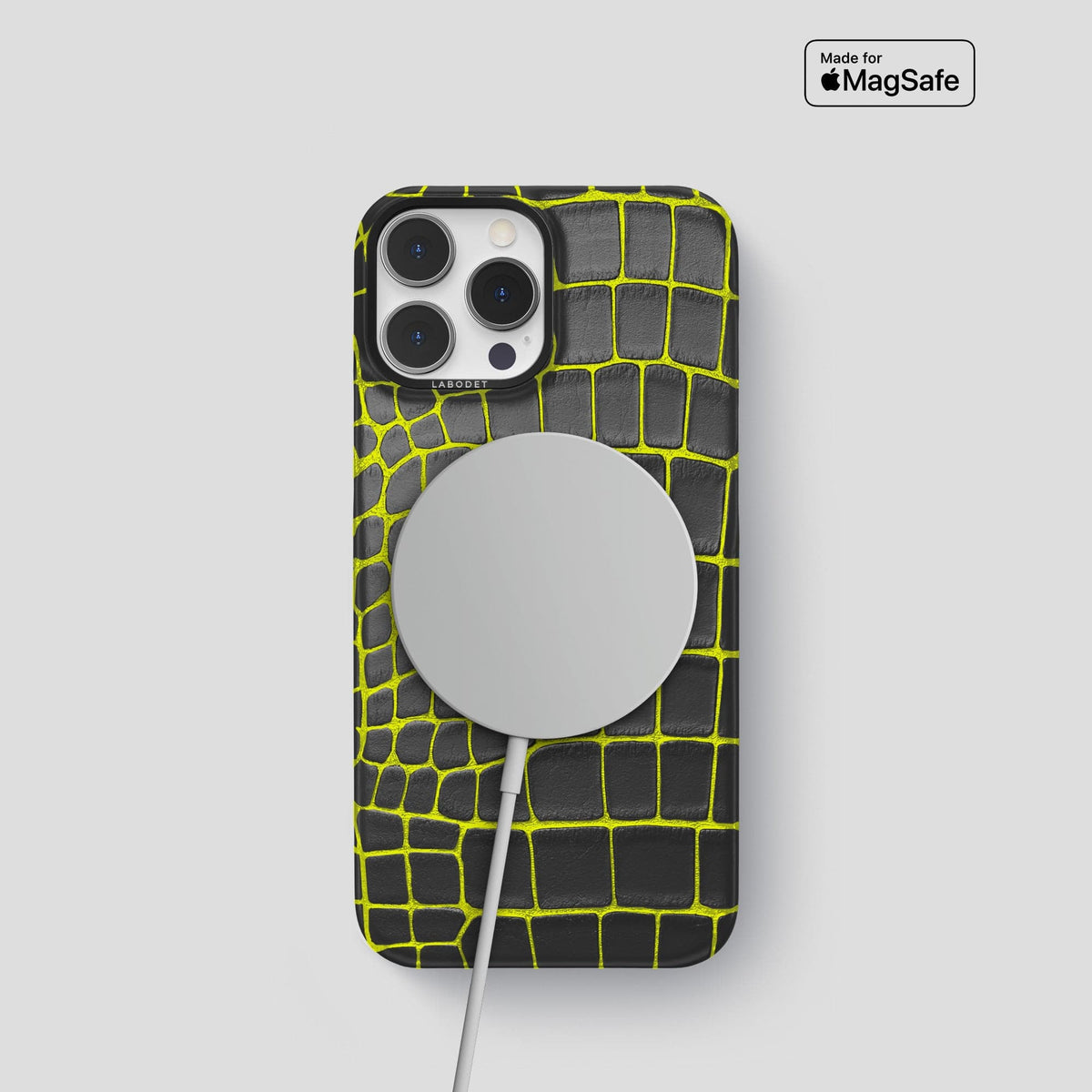 Neon-Yellow iPhone 14 Pro Classic Case Luminescent Alligator with Black Metal -6 | Neon-Yellow-Black