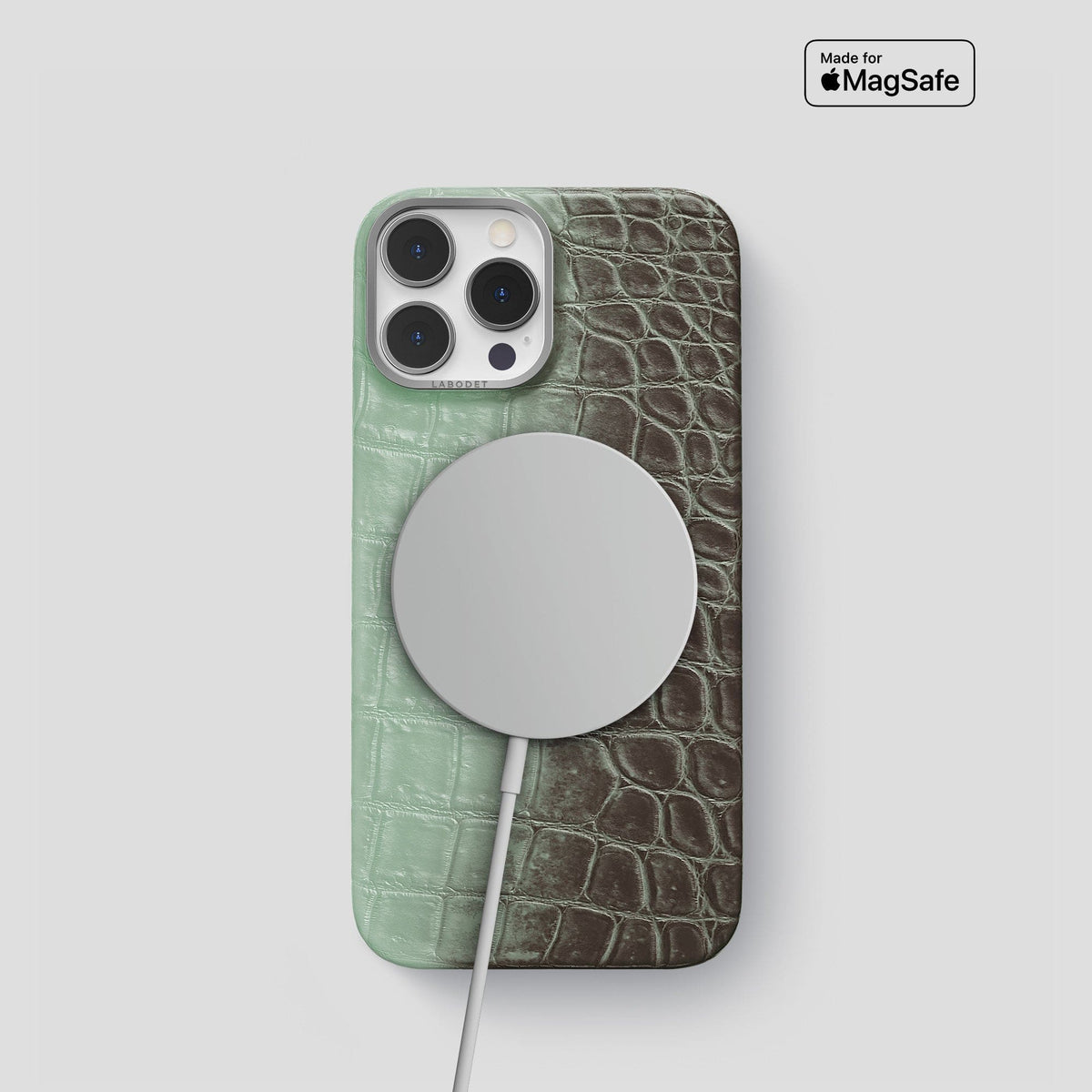 Pistachio iPhone 15 Pro Himalaya Classic Case with Steel Metal -4 | Pistachio-Steel