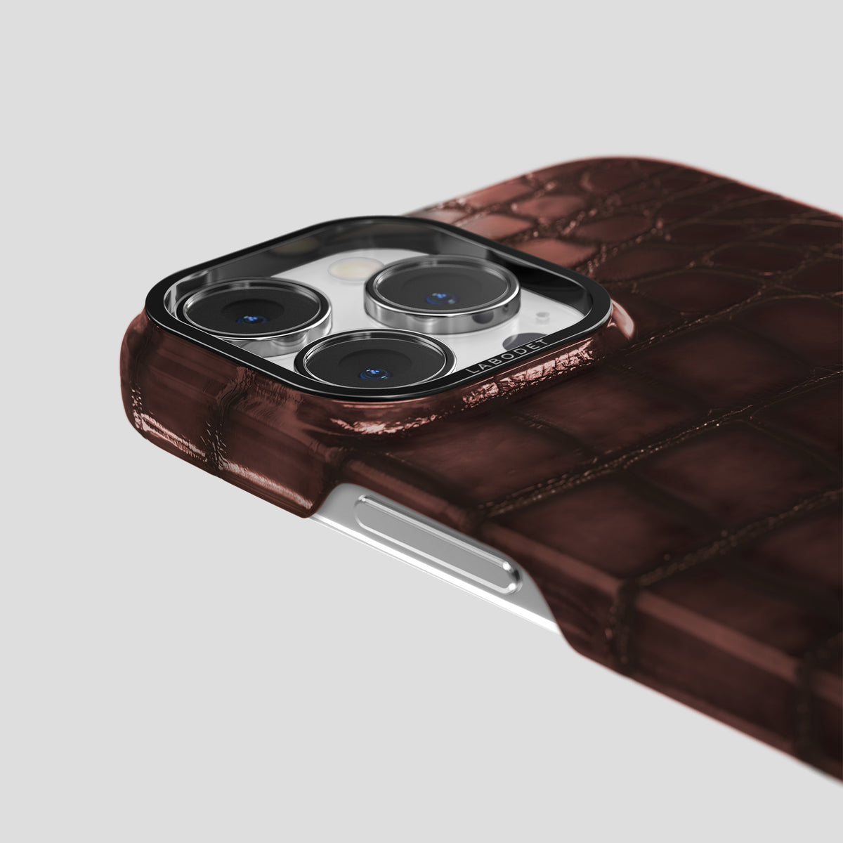 Grape-Wine iPhone 15 Pro Max Classic Case Patina Alligator with Black Metal -6 | Grape-Wine-Black
