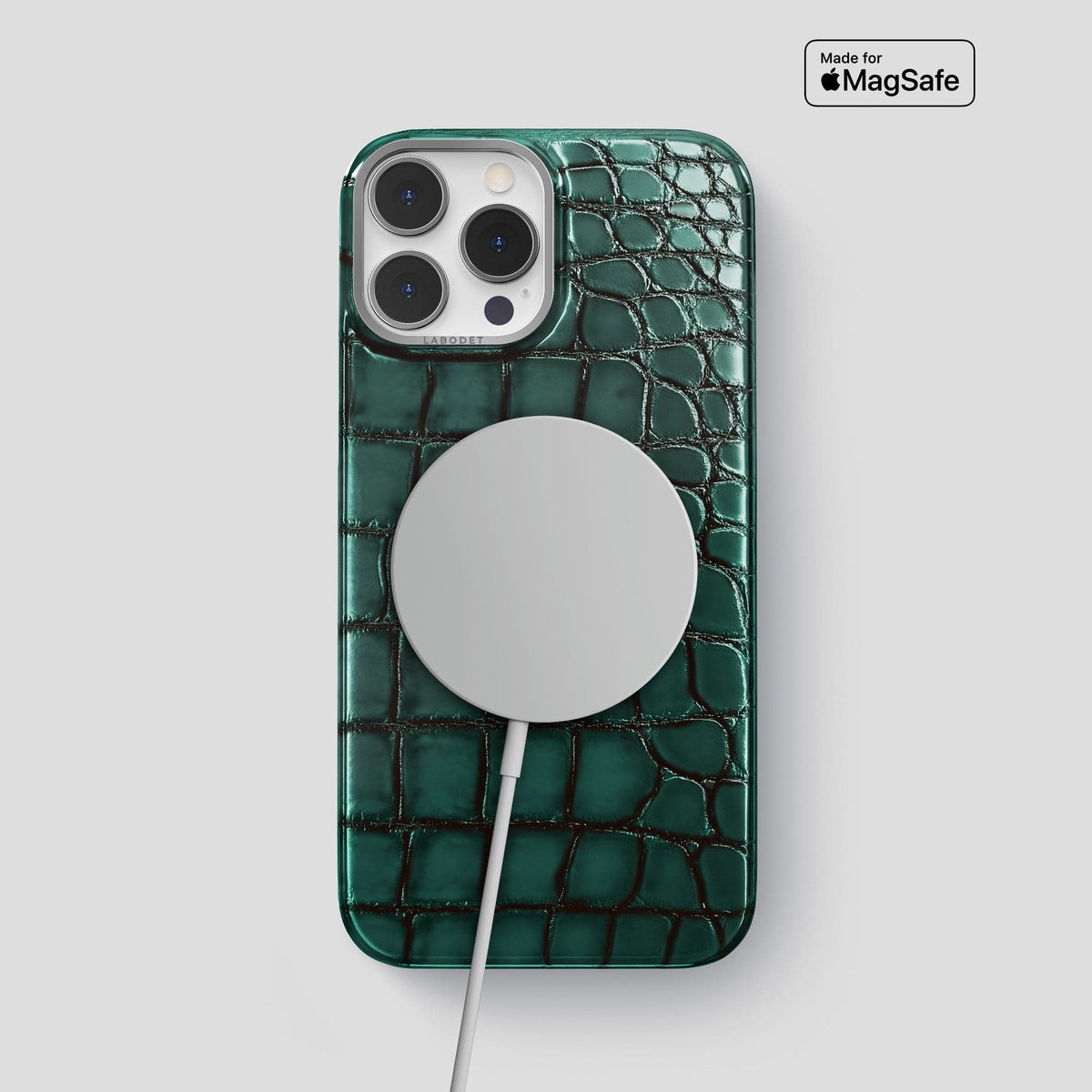 Green iPhone 15 Pro Max Classic Case Patina Alligator with Steel Metal -5 | Green-Steel