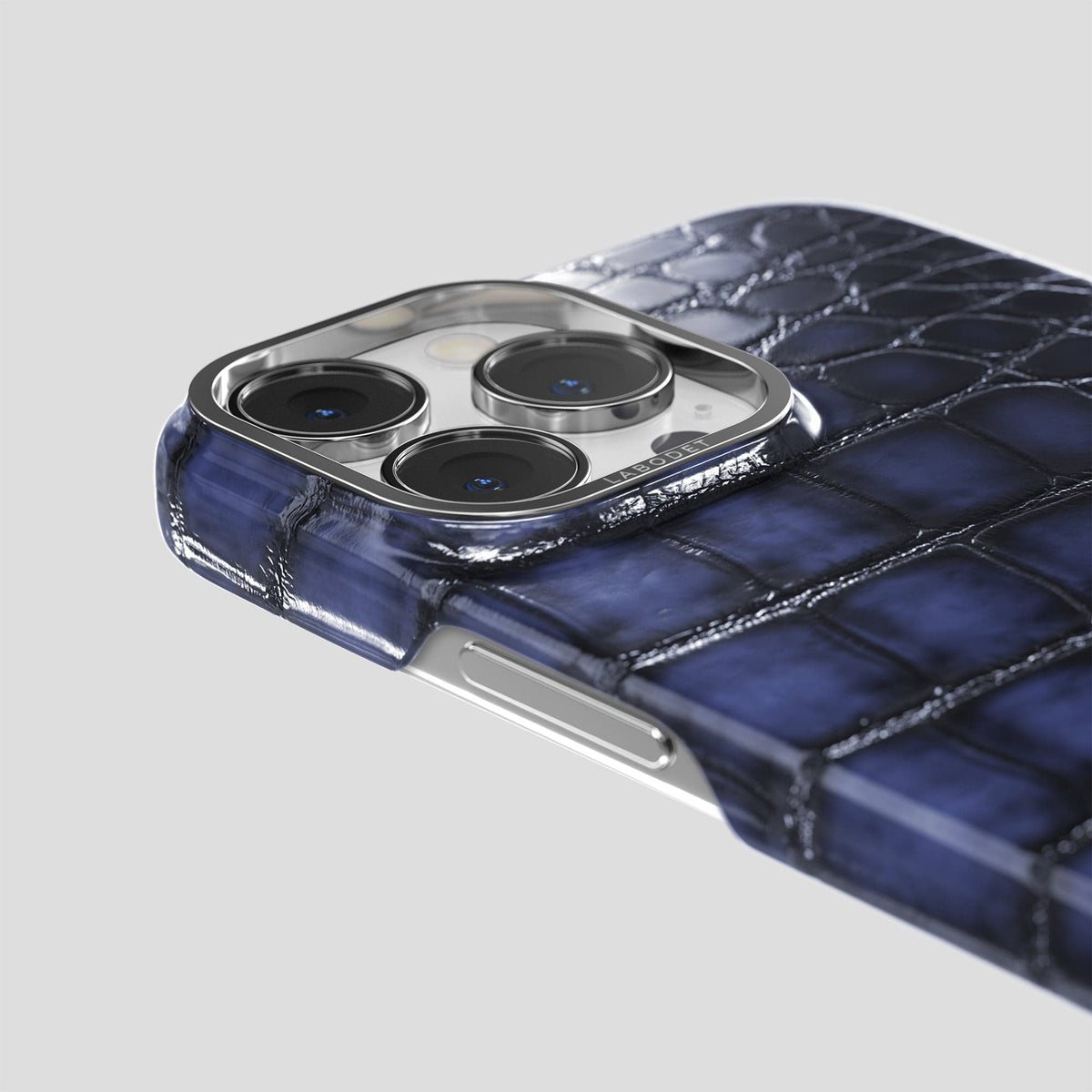 Havana-Blue iPhone 15 Pro Max Classic Case Patina Alligator with Steel Metal -6 | Havana-Blue-Steel