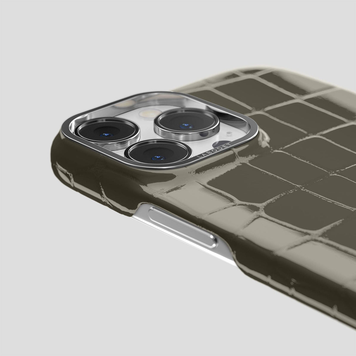 Concrete-Grey iPhone 15 Pro Max Classic Case Shiny Alligator with Steel Metal -6 | Concrete-Grey-Steel