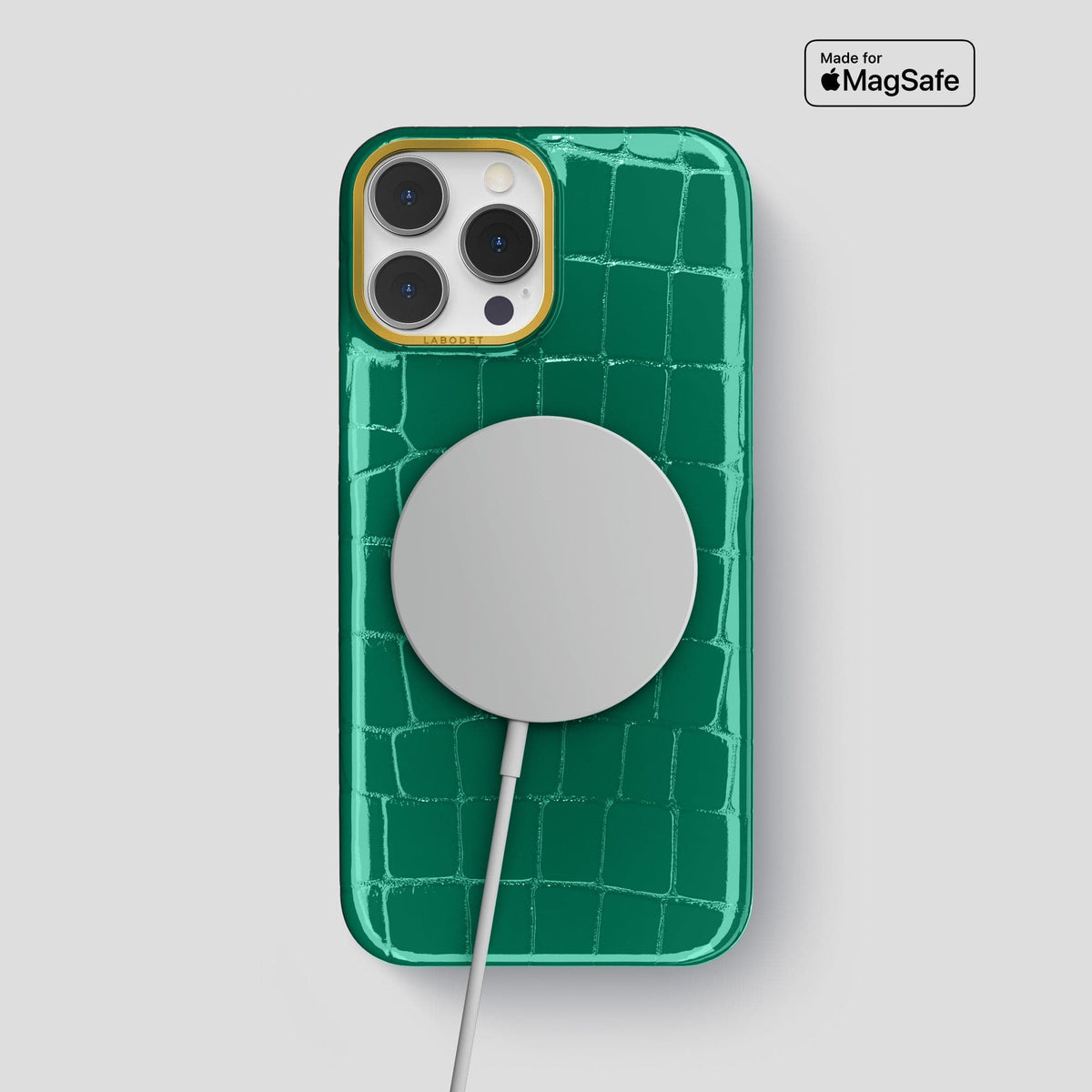 Green iPhone 15 Pro Max Classic Case Shiny Alligator with Gold Metal -5 | Green-Gold