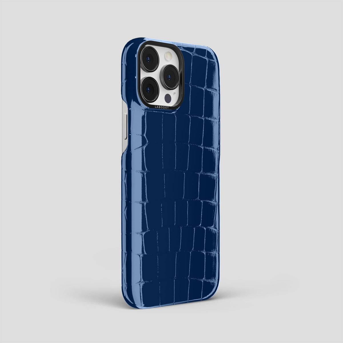 Mediterranean iPhone 15 Pro Max Classic Case Shiny Alligator with Black Metal -2 | Mediterranean-Black