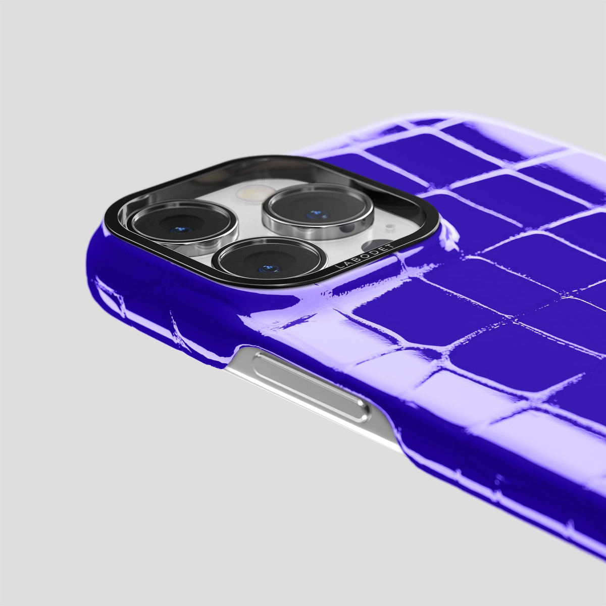 Royal Blue iPhone 15 Pro Max Classic Case Shiny Alligator with Black Metal -6 | Royal-Blue-Black