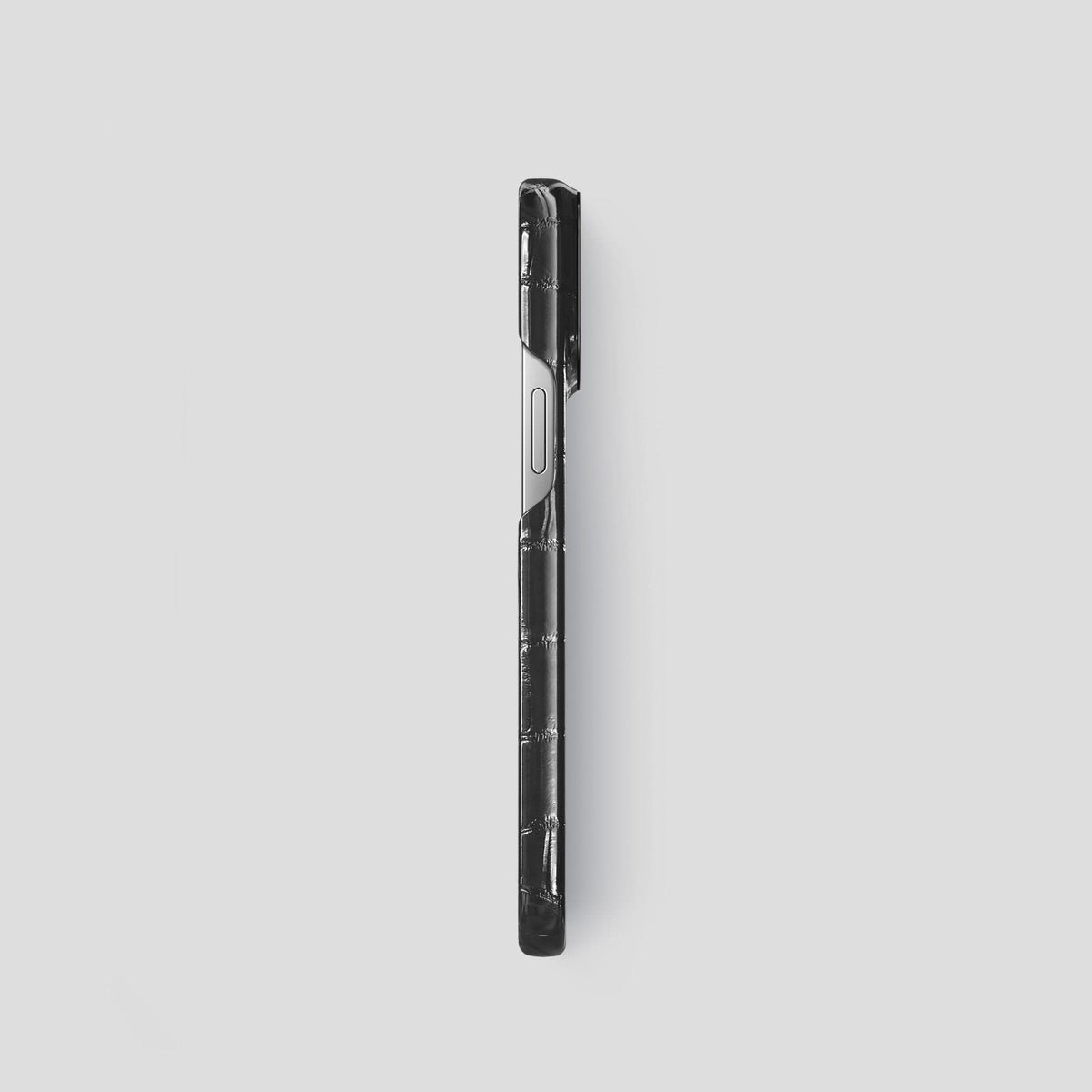 Havana-Black iPhone 15 Pro Classic Case Patina Alligator with Black Metal -3 | Havana-Black-Black