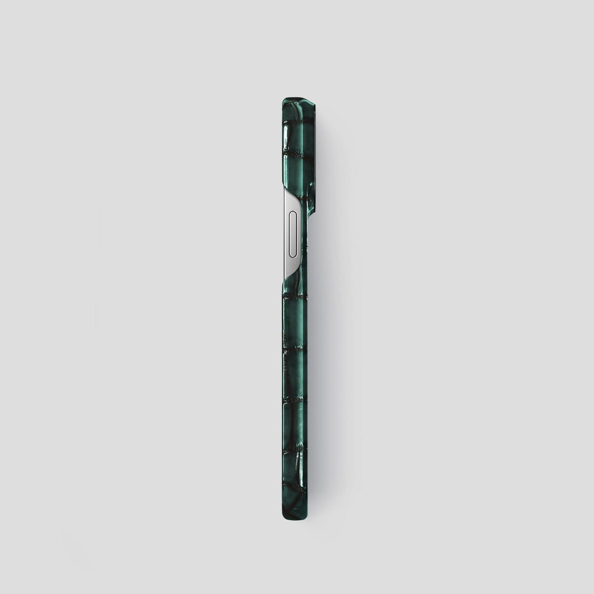 Green iPhone 15 Pro Classic Case Patina Alligator with Black Metal -3 | Green-Black