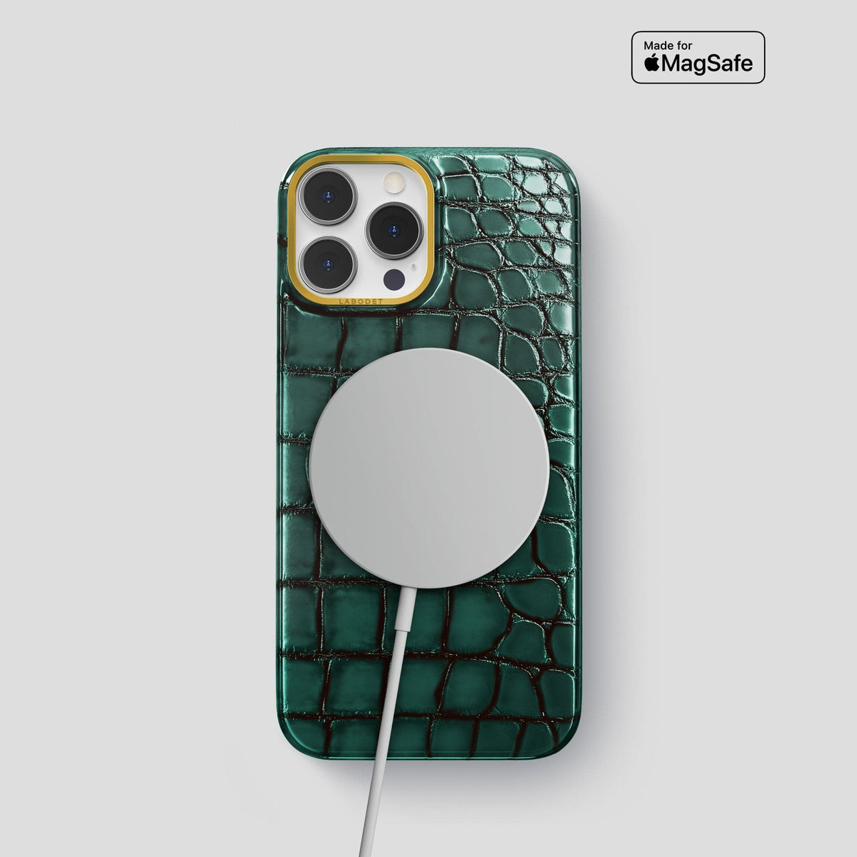 Green iPhone 15 Pro Classic Case Patina Alligator with Gold Metal -5 | Green-Gold