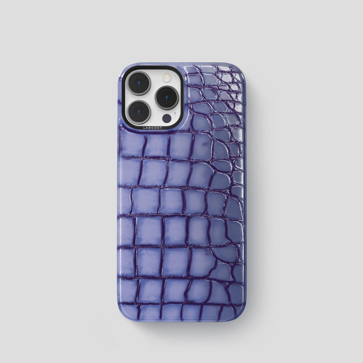 Lilac iPhone 15 Pro Classic Case Patina Alligator with Black Metal -1 | Lilac-Black
