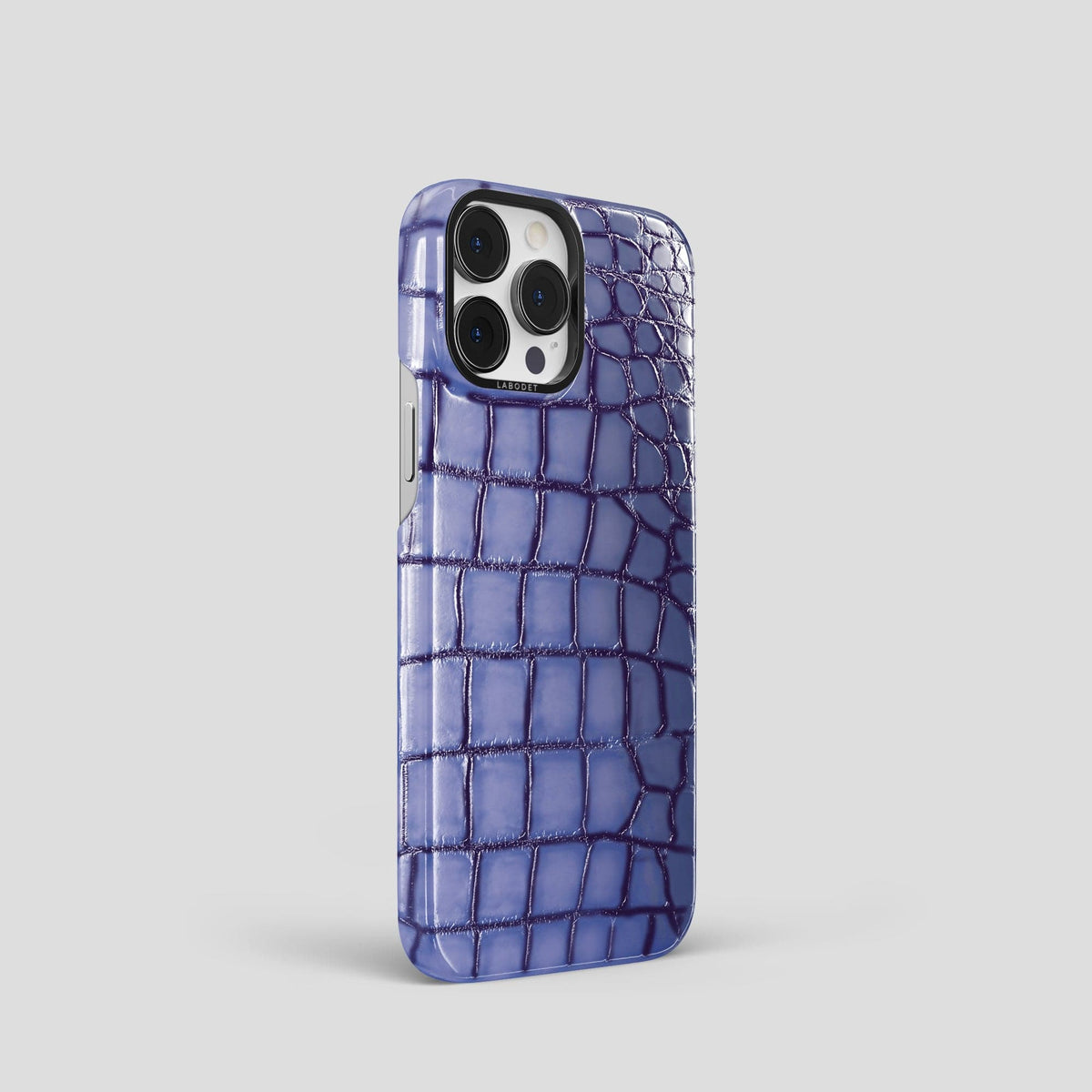 Lilac iPhone 15 Pro Classic Case Patina Alligator with Black Metal -2 | Lilac-Black
