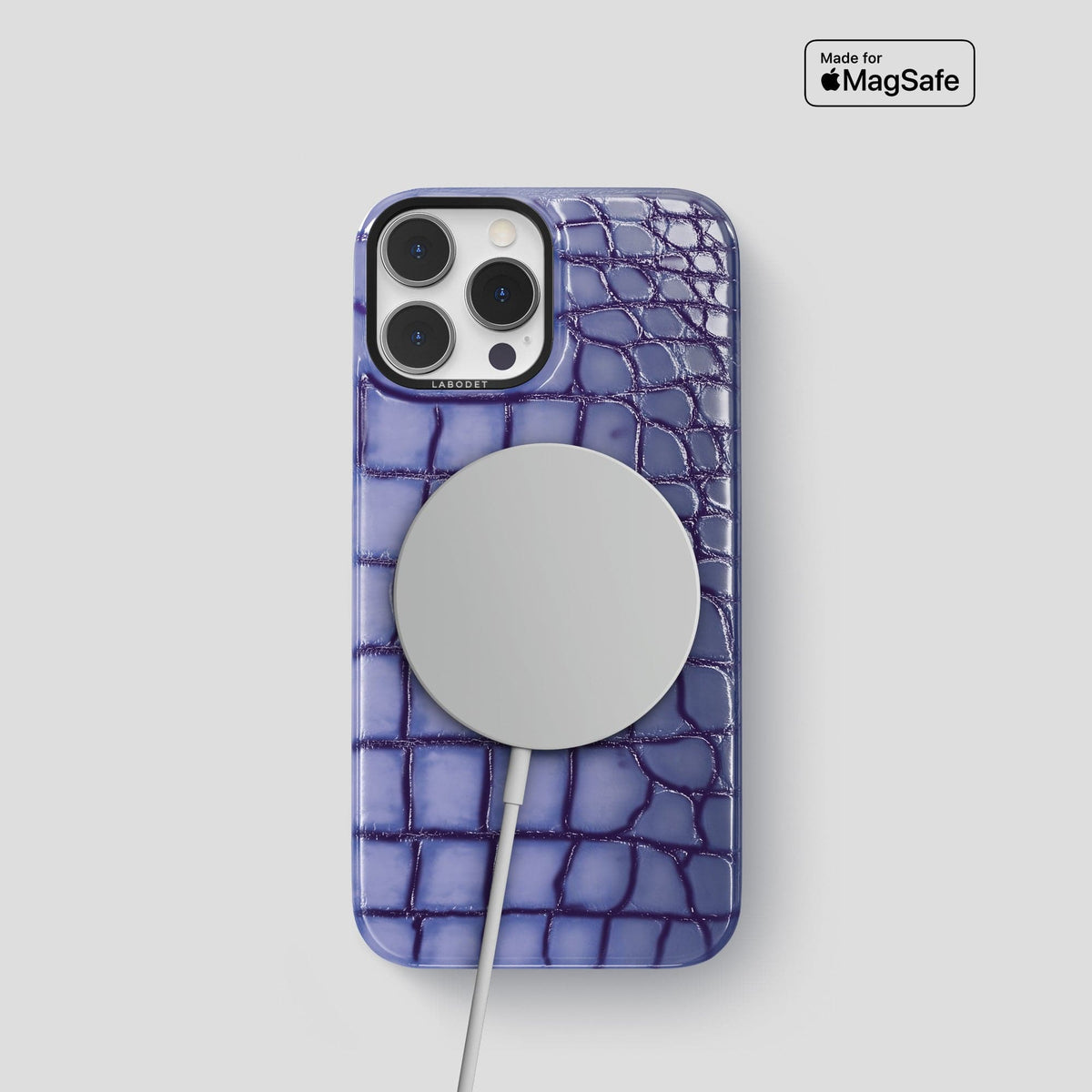 Lilac iPhone 15 Pro Classic Case Patina Alligator with Black Metal -5 | Lilac-Black