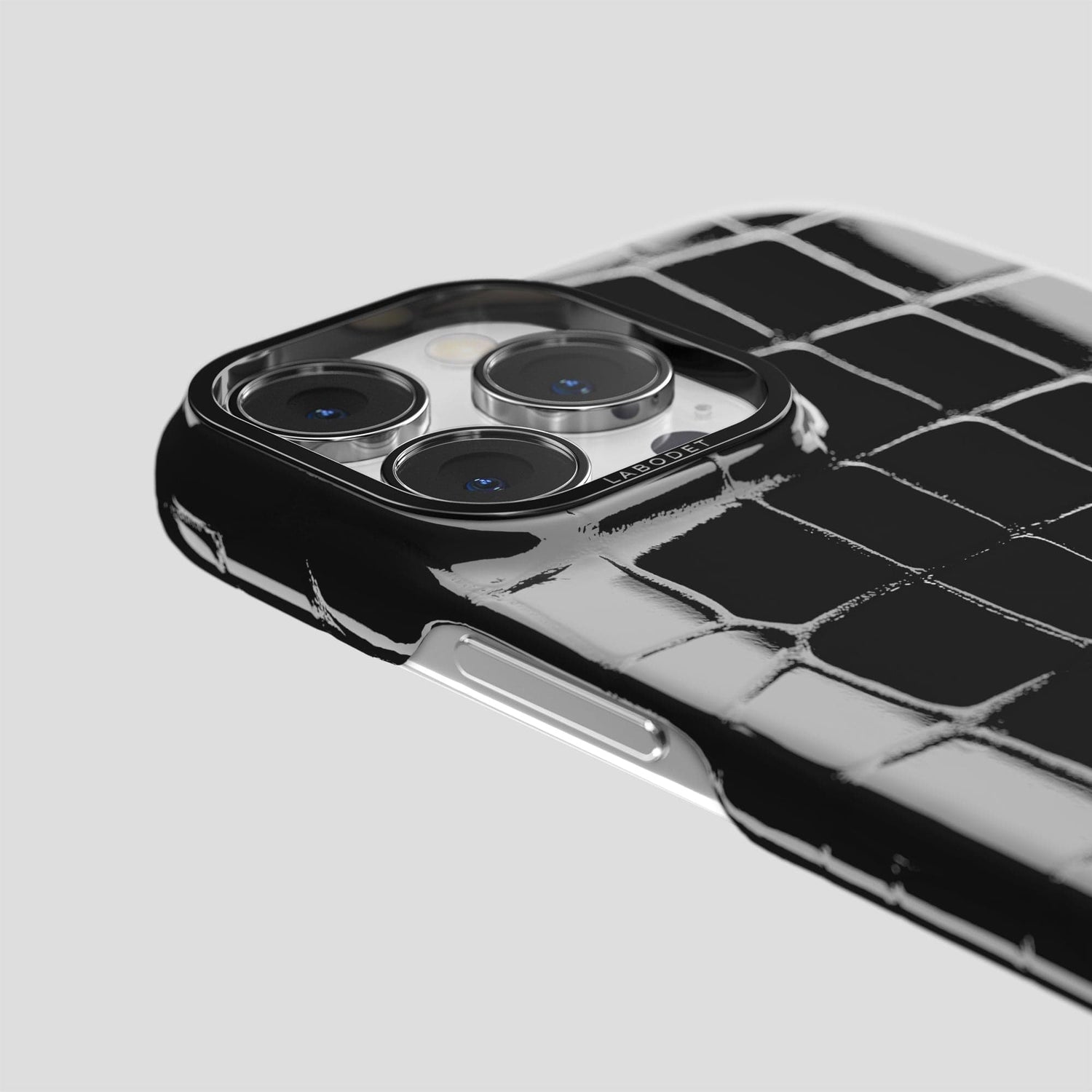 Black iPhone 15 Pro Shiny Alligator with Black Metal -6 | Black-Black