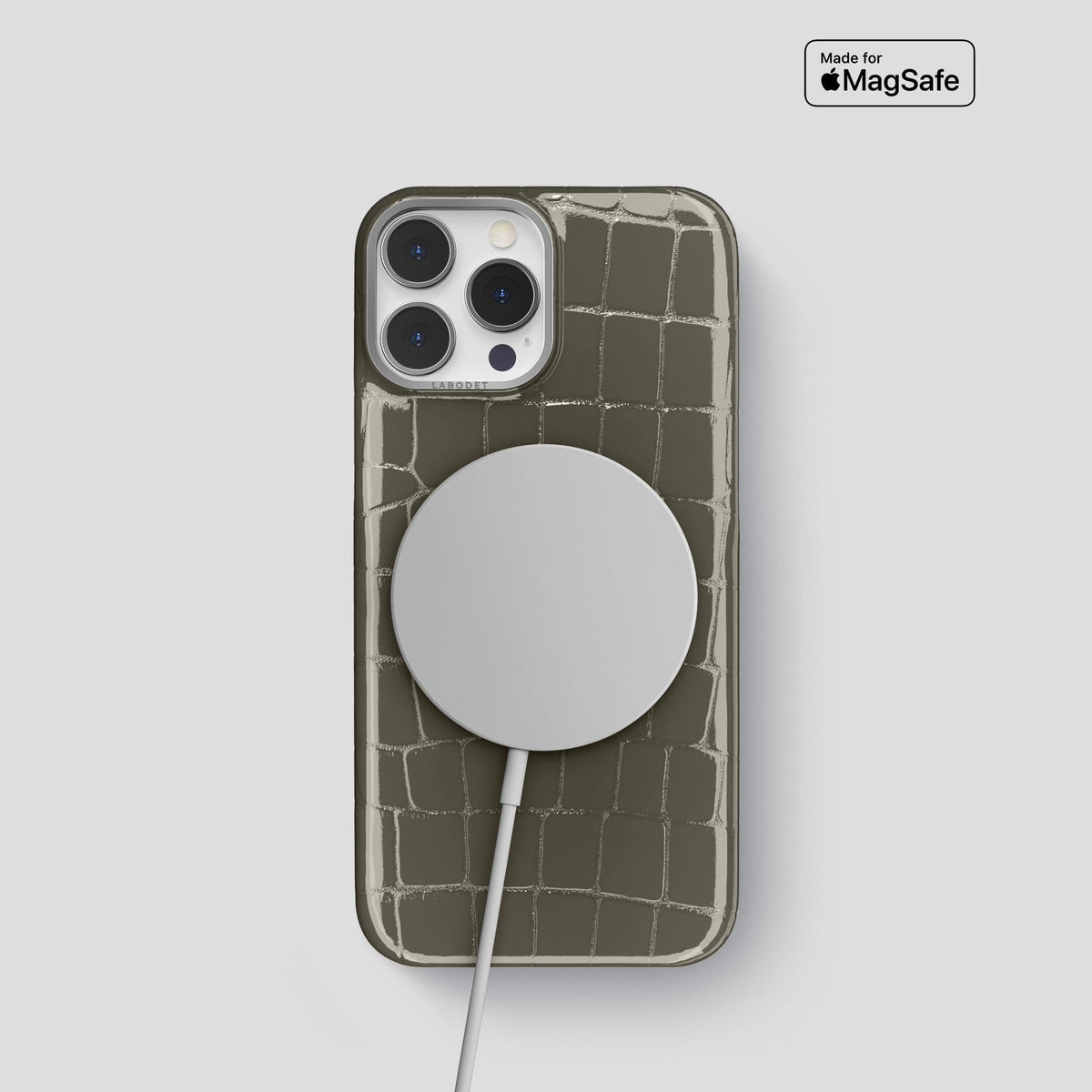 Concrete-Grey iPhone 15 Pro Shiny Alligator with Steel Metal -5 | Concrete-Grey-Steel