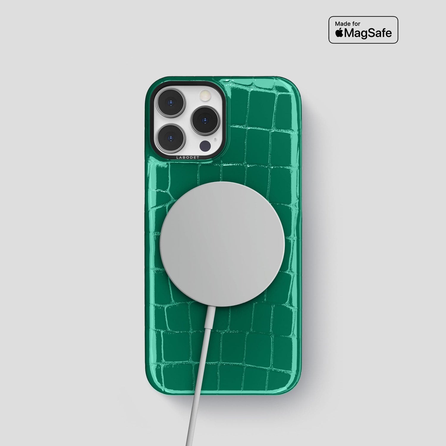 Green iPhone 15 Pro Shiny Alligator with Black Metal -5 | Green-Black