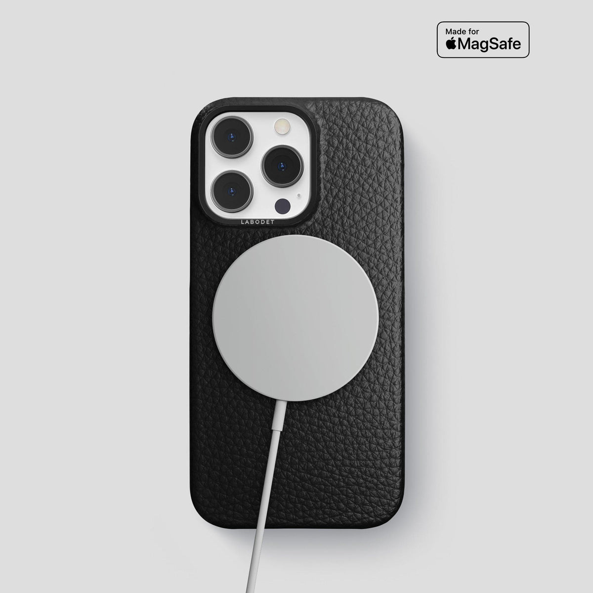 Black iPhone 15 Pro Classic Case Calf with Black Metal -5 | Black-Black