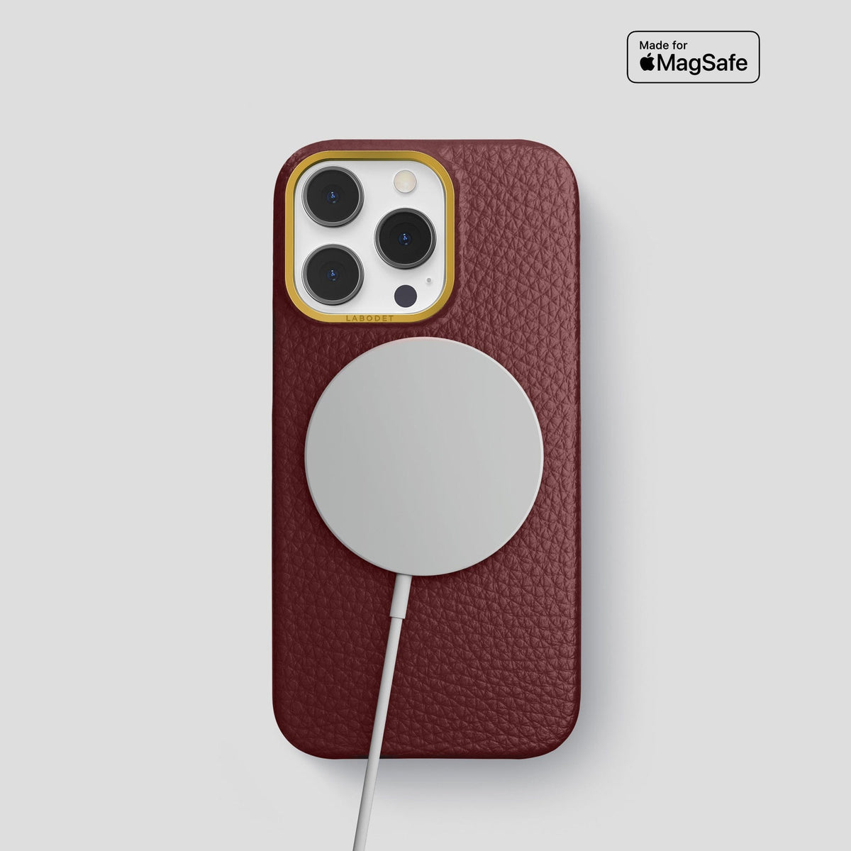 Bordeaux iPhone 15 Pro Classic Case Calf with Gold Metal -5 | Bordeaux-Gold