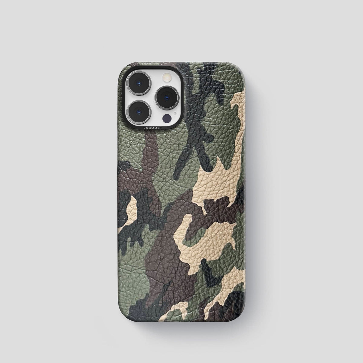 Camouflage iPhone 15 Pro Classic Case Calf with Black Metal -1 | Camouflage-Black